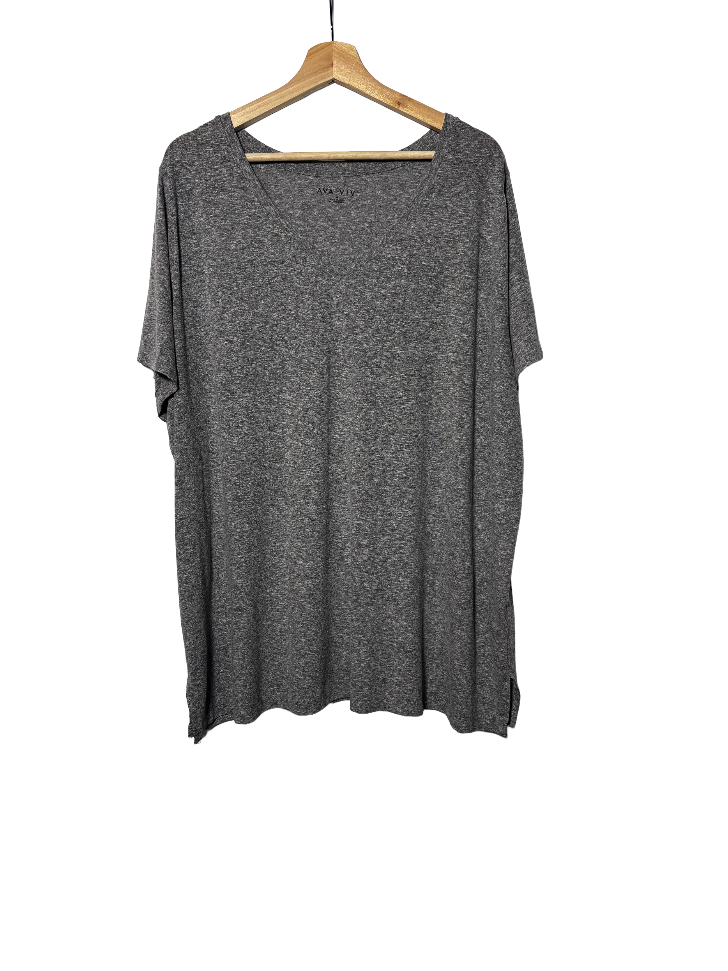 gray oversized v-neck tee (size 3x)