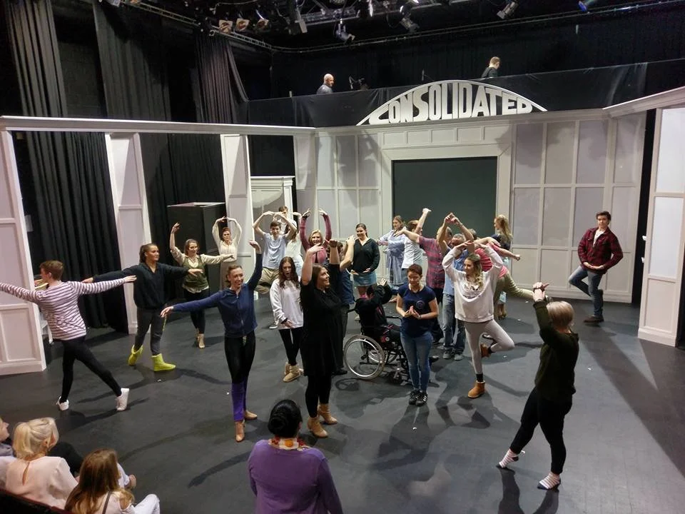 Cast+3.jpg