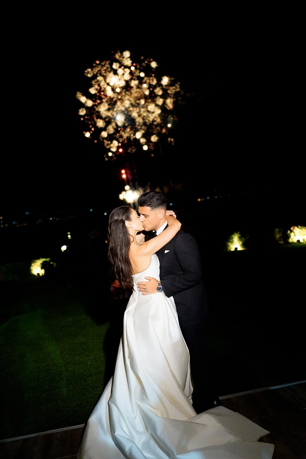SaltAtelier_DestinationWeddingPhotographer_IslandResortAthenSriviera_HannahJacob_208.jpg