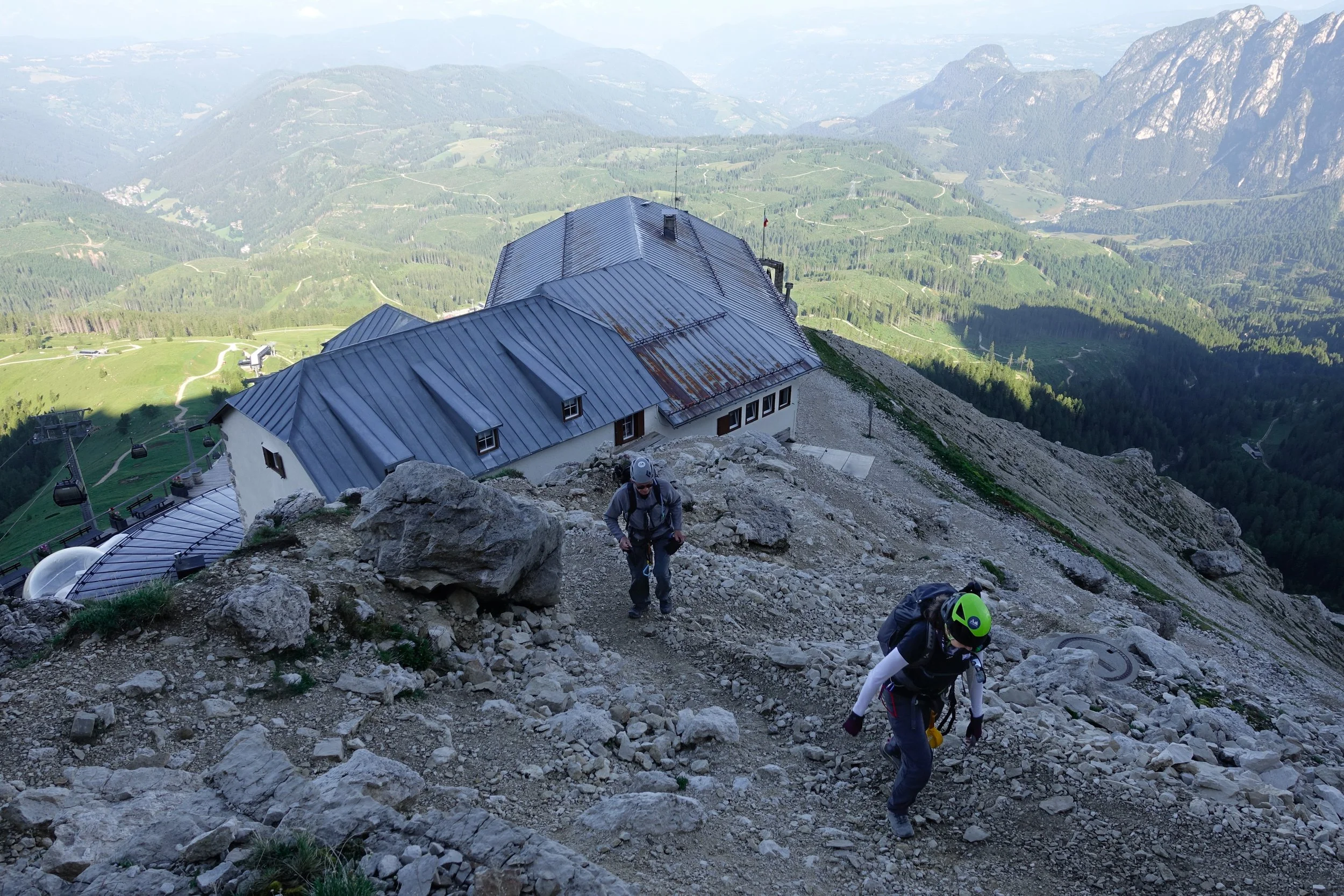Rifugio Fronza, the via ferrata begins!