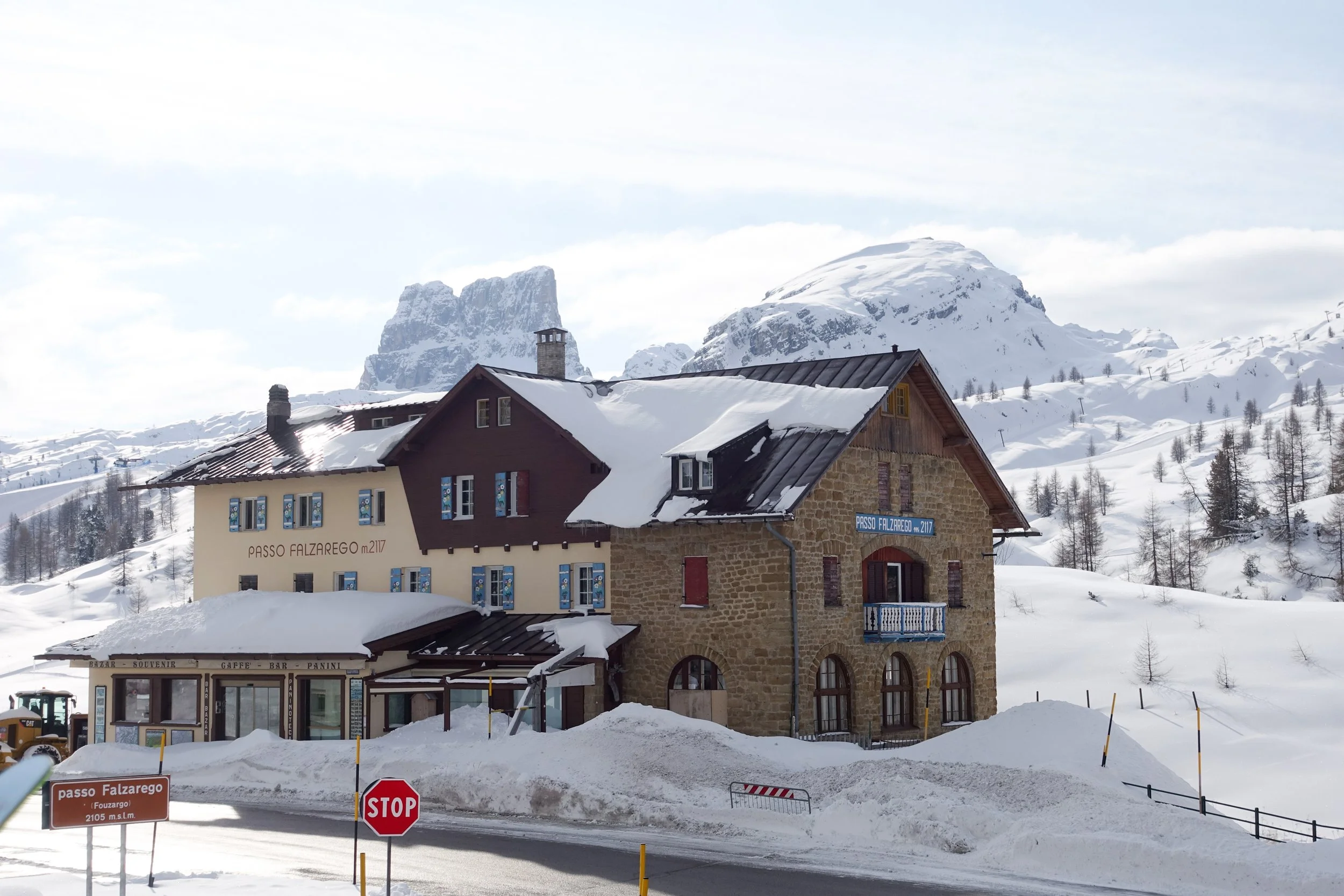 falzarego-pass-dolomites-ski-safari.jpeg