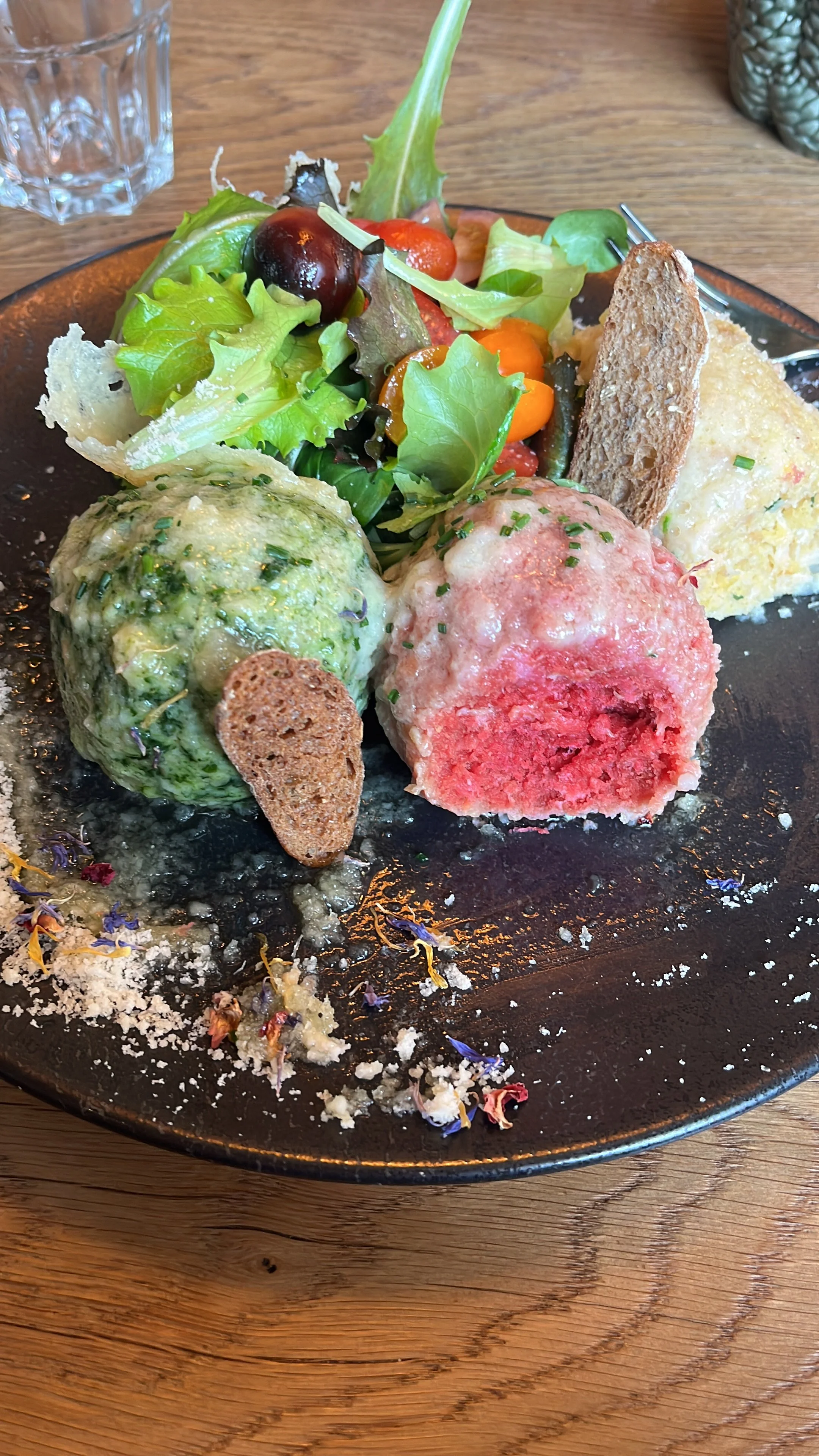 knodel-food-dolomites.jpeg