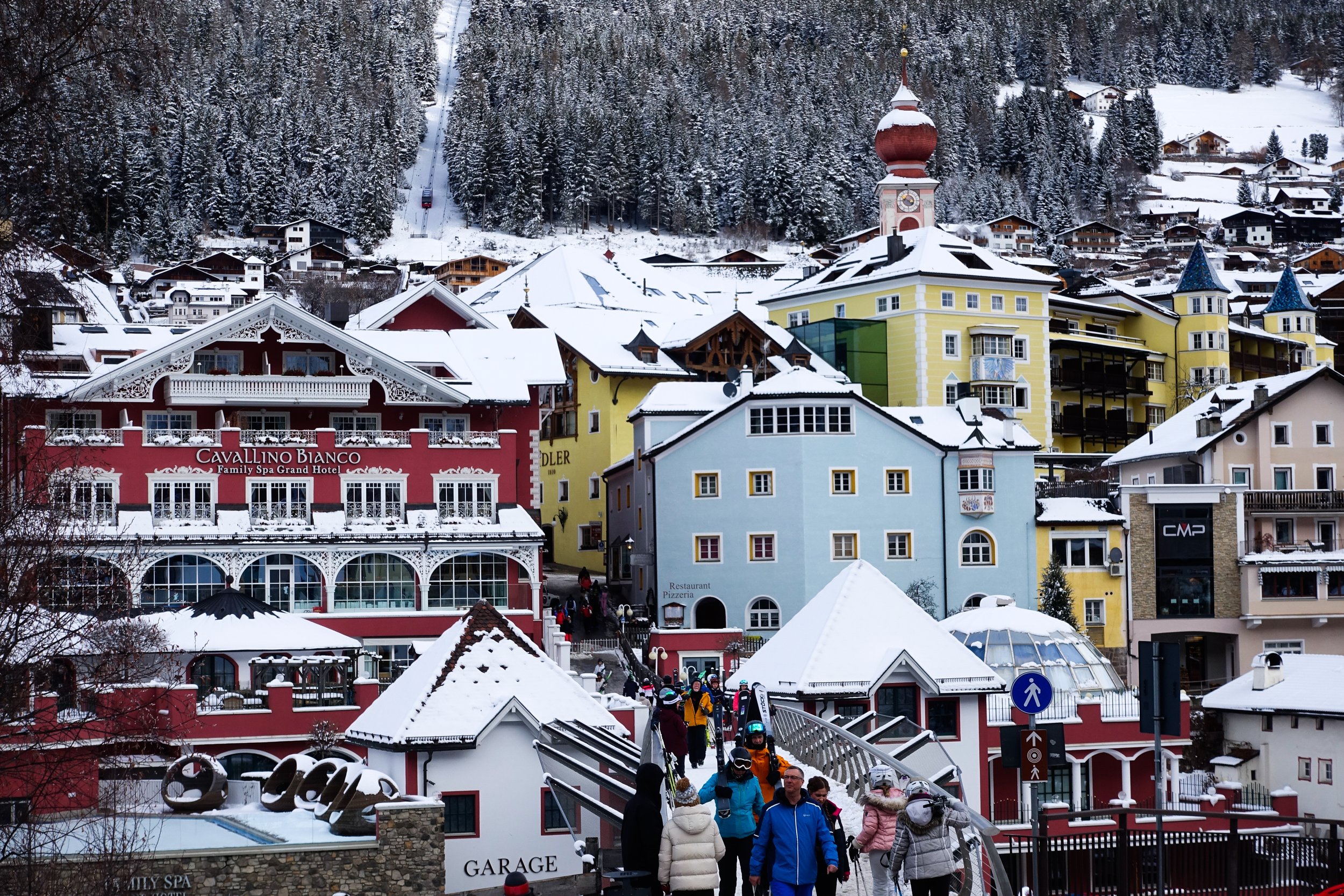 ortisei-during-ski-safari-dolomites.jpg