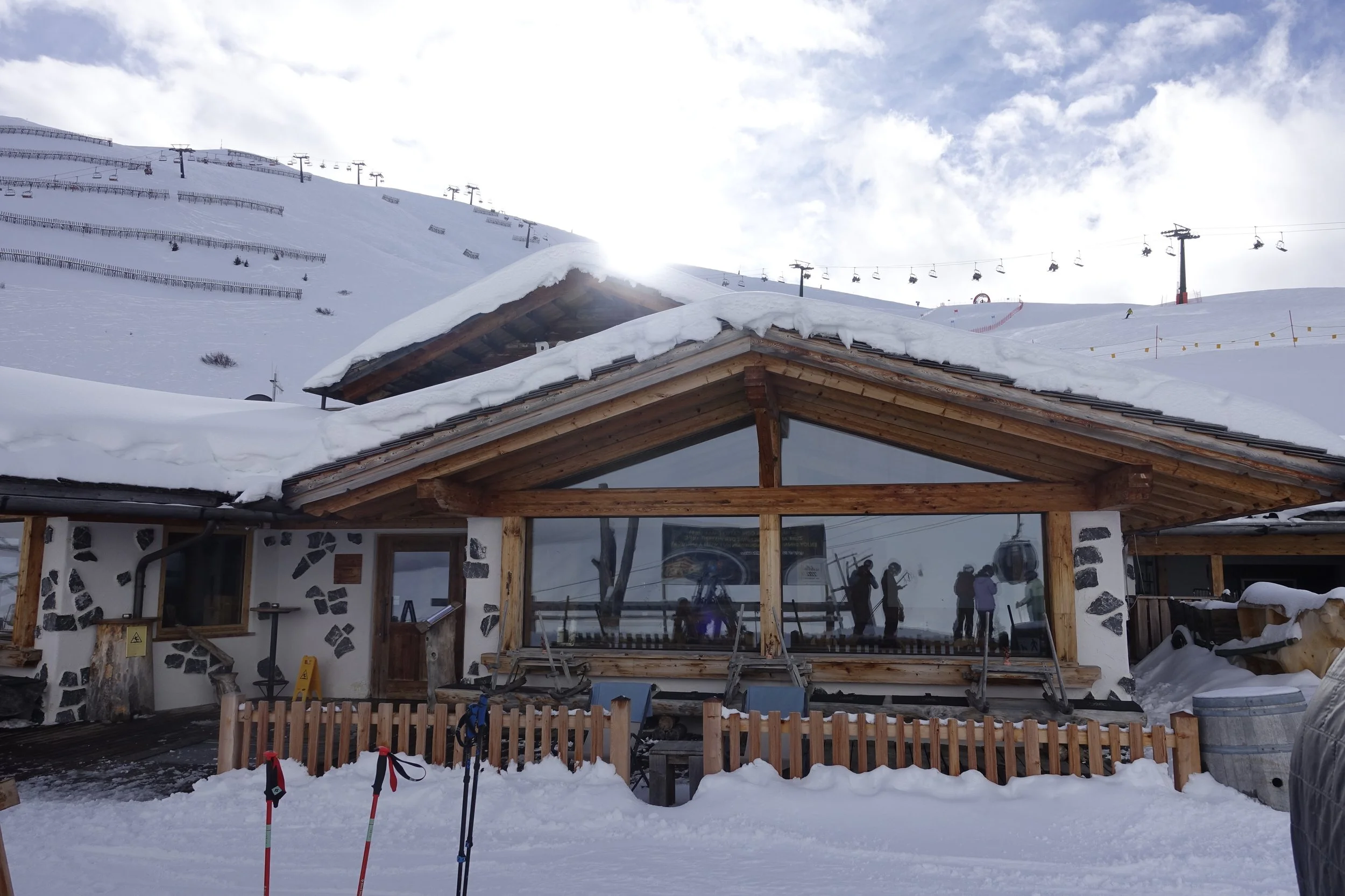 mountain-hut-during-ski-tour-of-sellaronda-with-mountain-guide.JPG