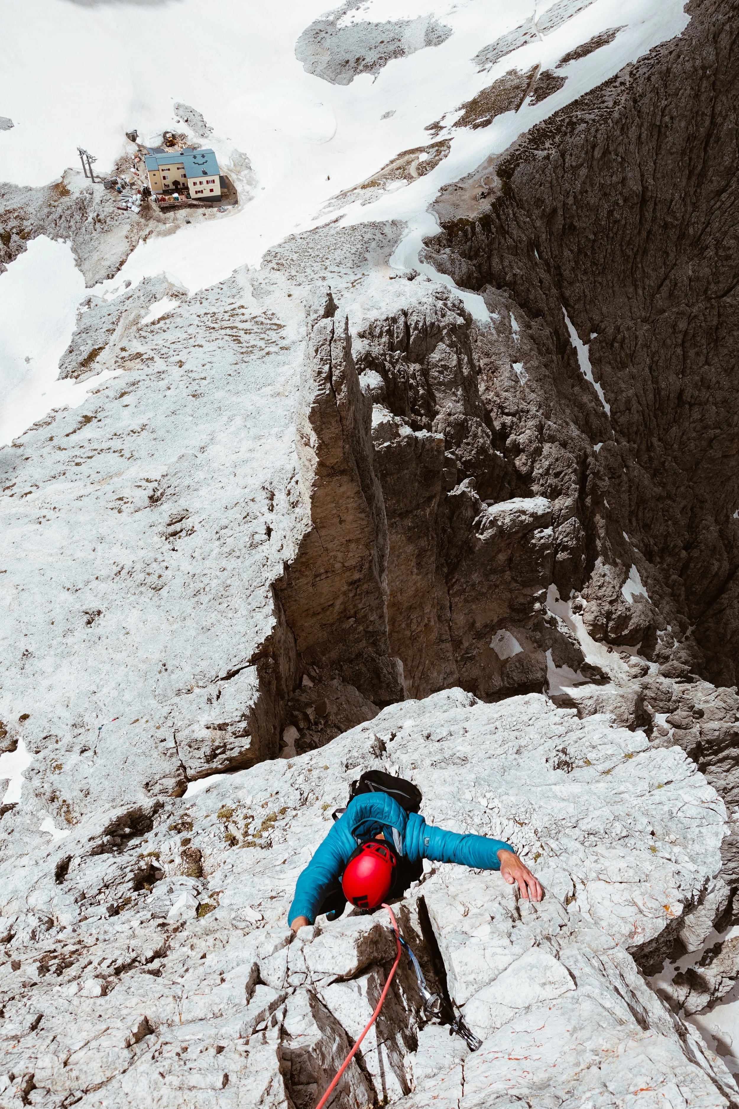 climbing-piaz-arete-vajolet-towers-with-dolomitesafari.jpeg