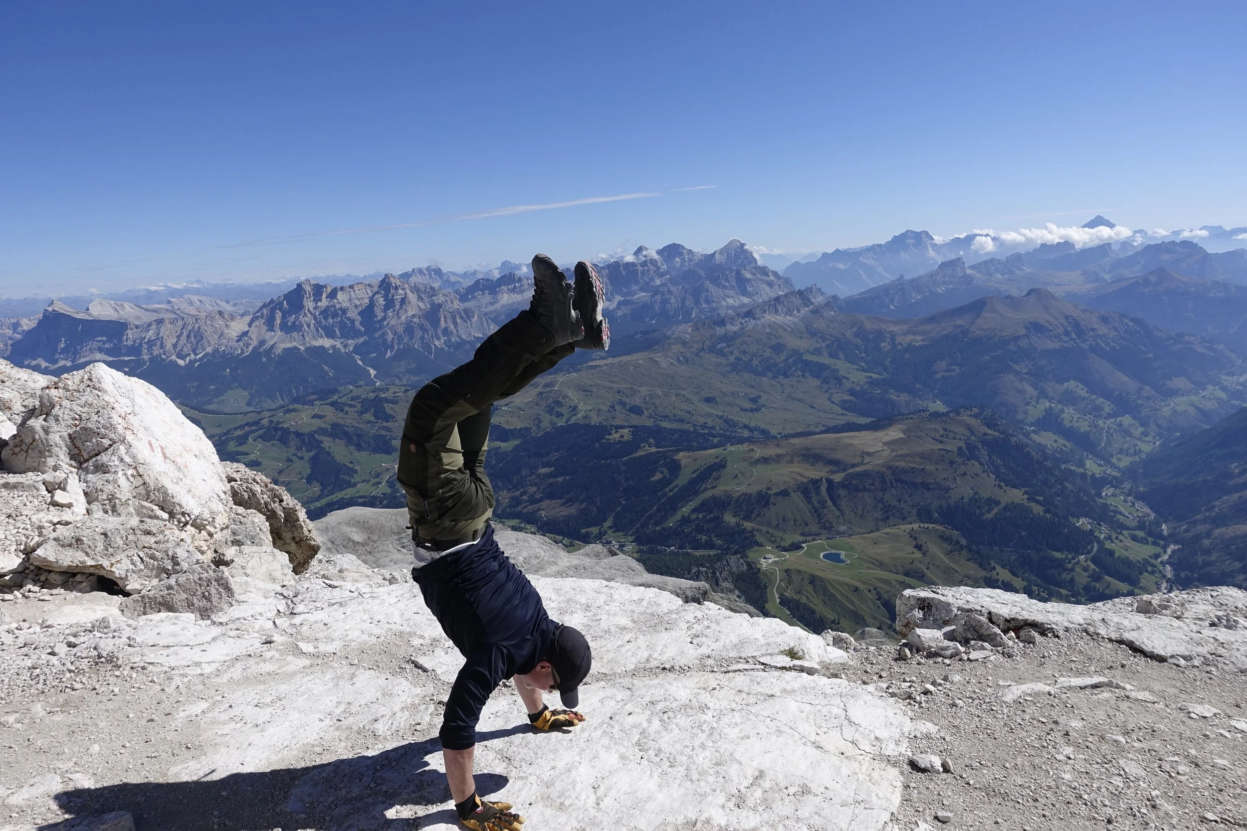 rifugio-capanna-di-fassa-piz-boe-via-ferrata-dolomites.JPG