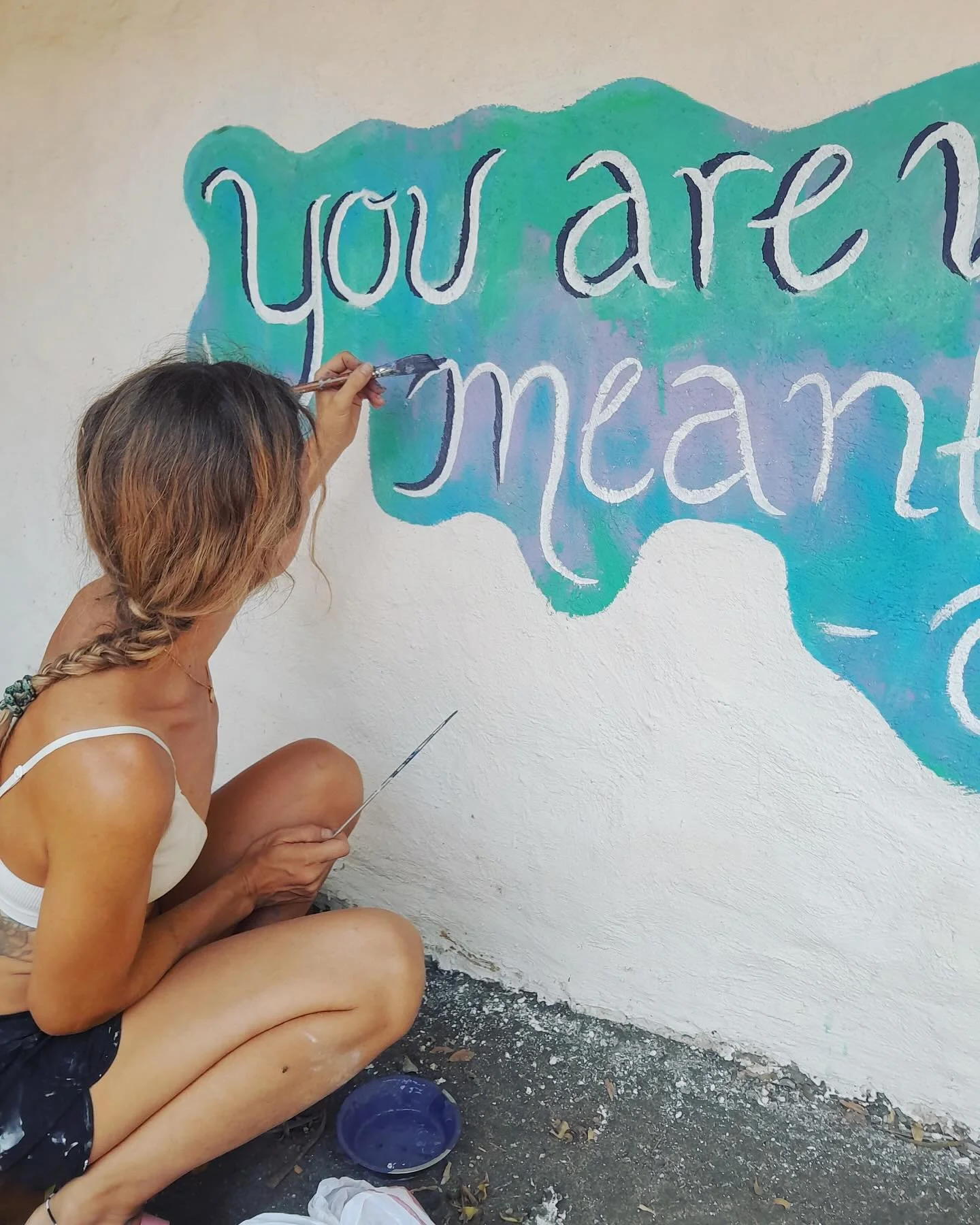 Wallwriting @carpediemecoretreat &hellip;. Can you guess the quote ? #wallwriting #paintingonwalls