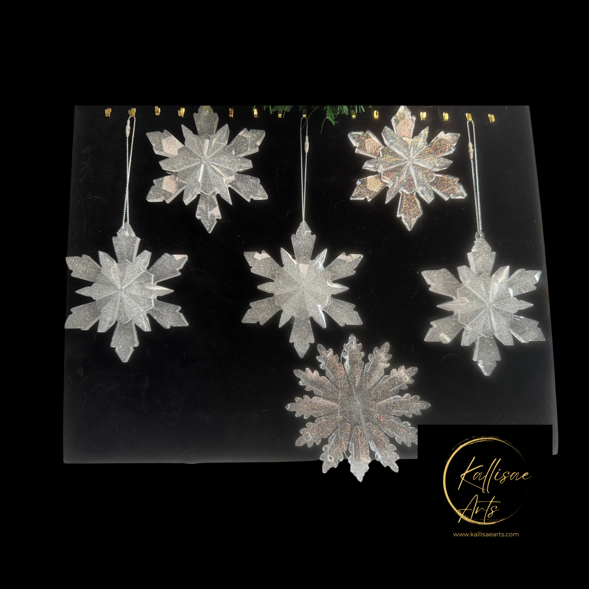 White and sparkly snowflake size.png