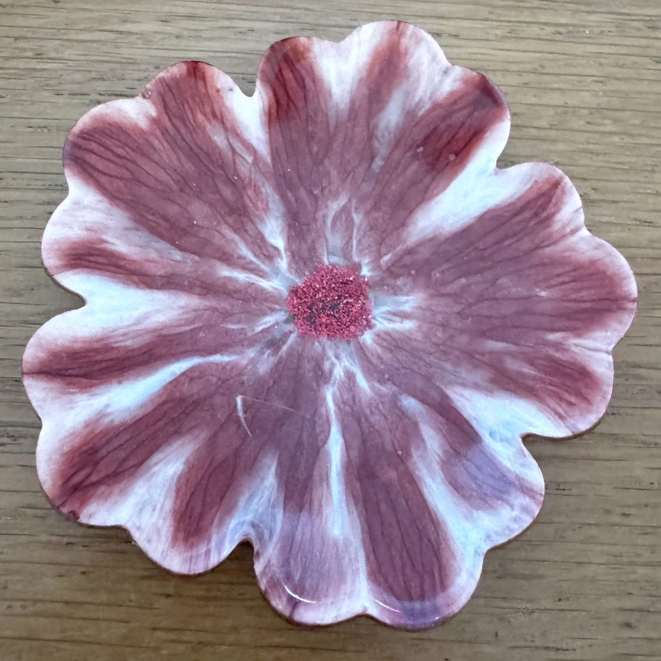 Handmade resin trinket bowl for jewellery or snacks. Stylish, colourful & unique. Perfect gift with matching tray option available.