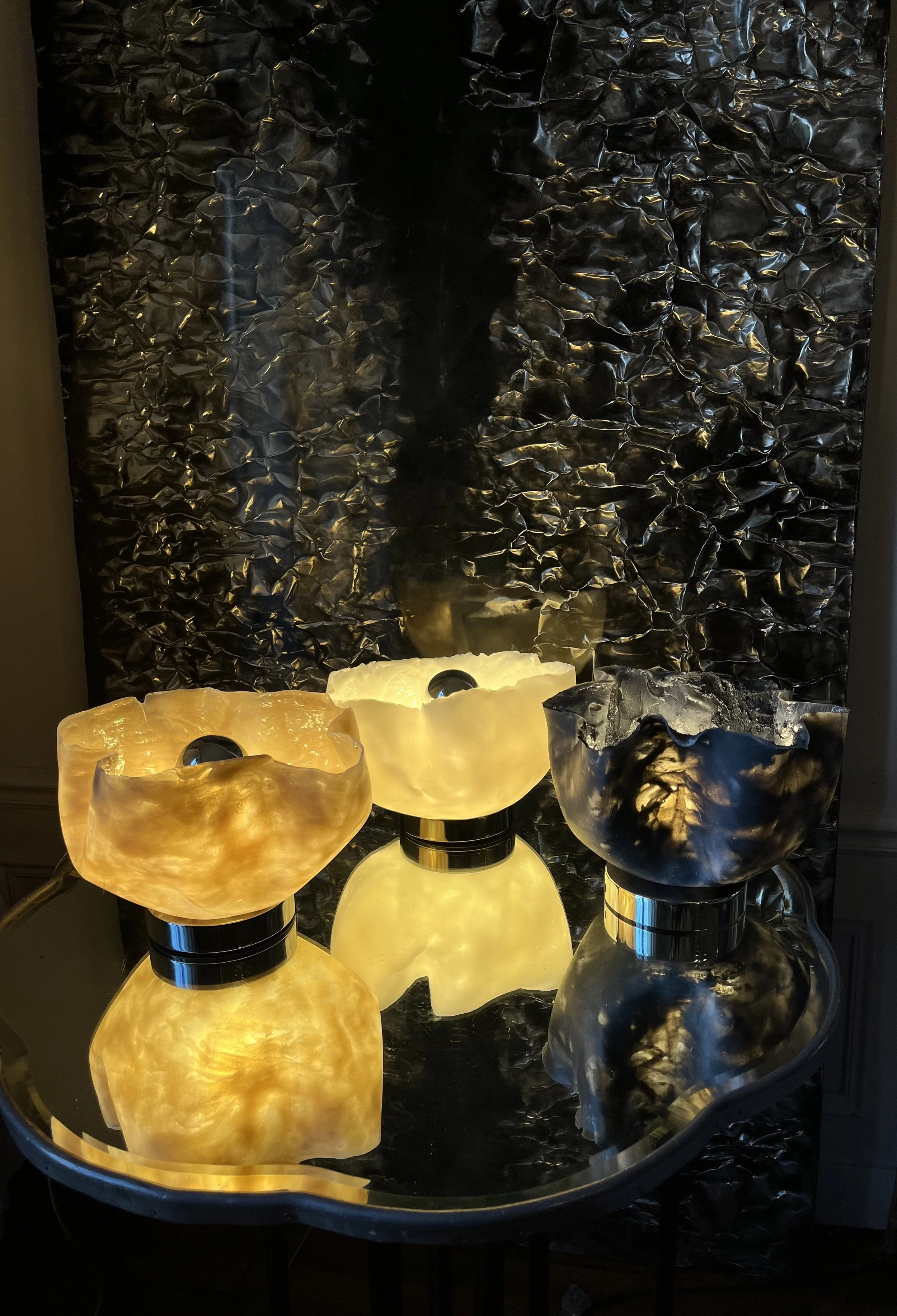 Ambre, blanc et noir