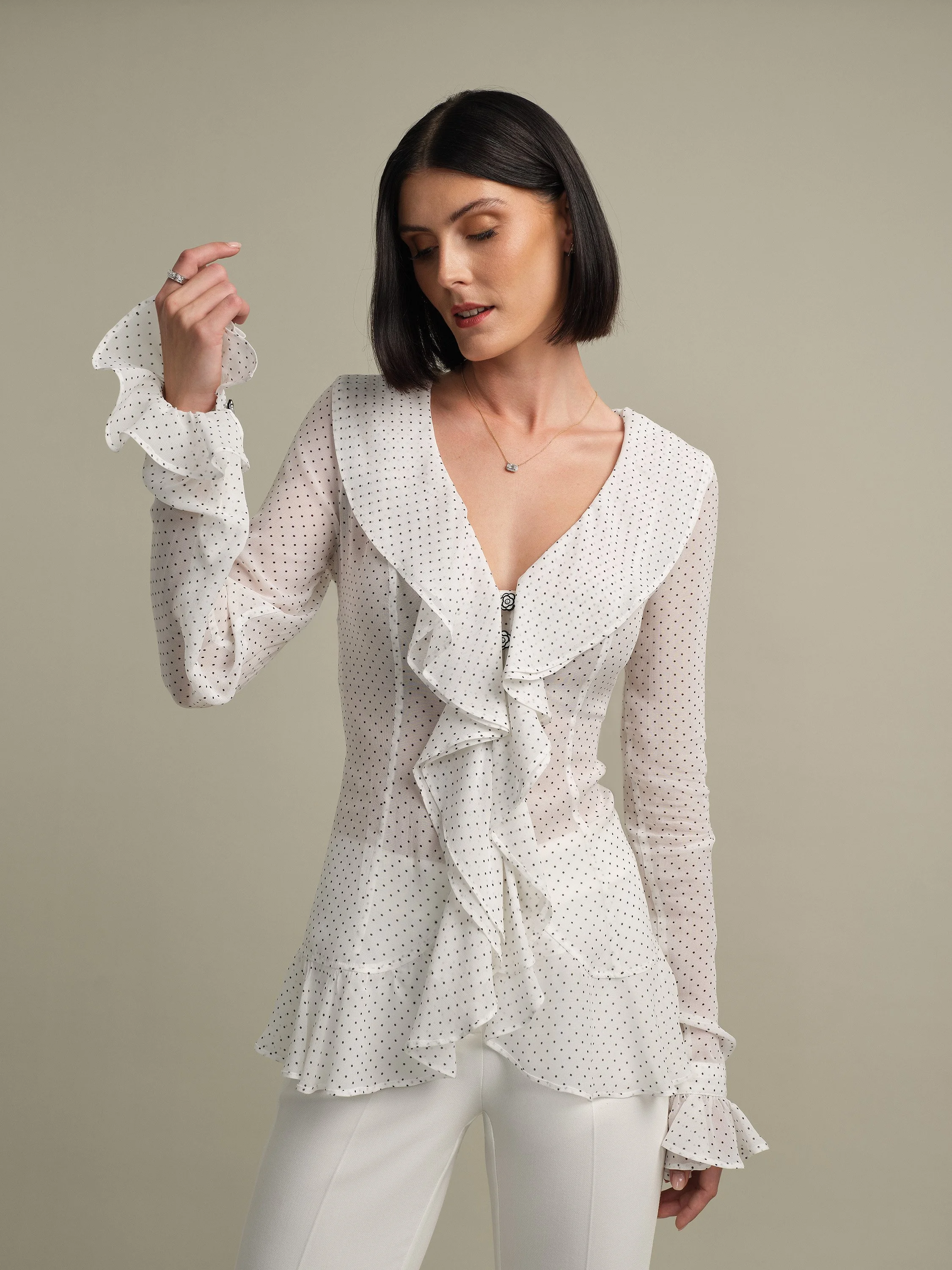Look 7 - Feminine flourish