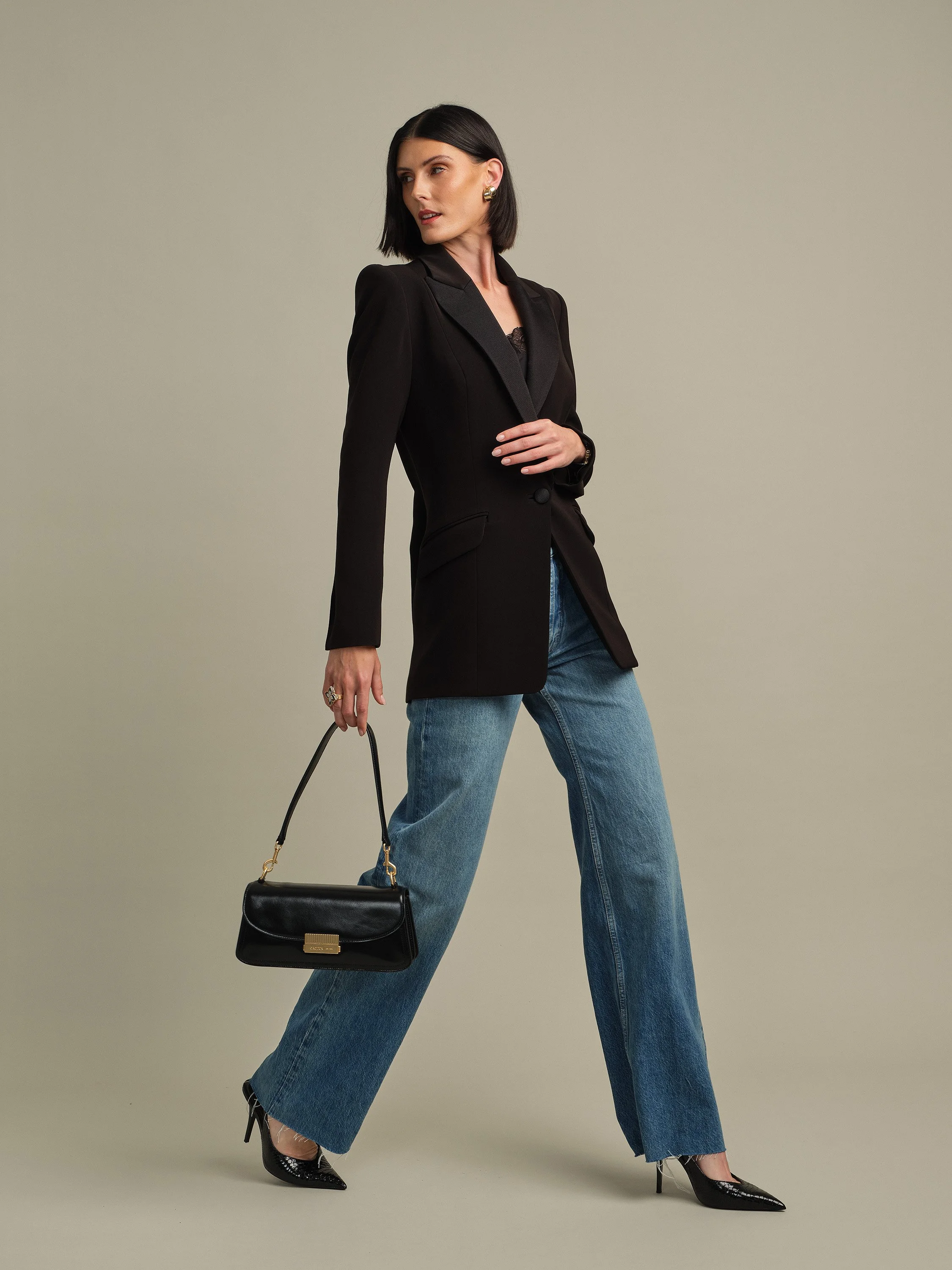 Look 8 - Icon blazer in summer micro with grosgrain lapel, the enduring sought after style