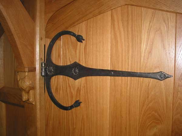 Tee hinge