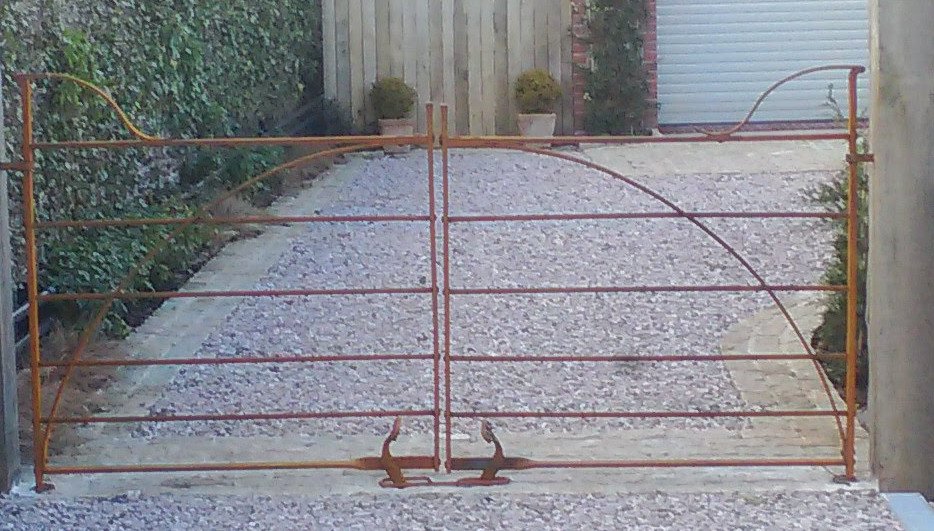 Front gates (JC)