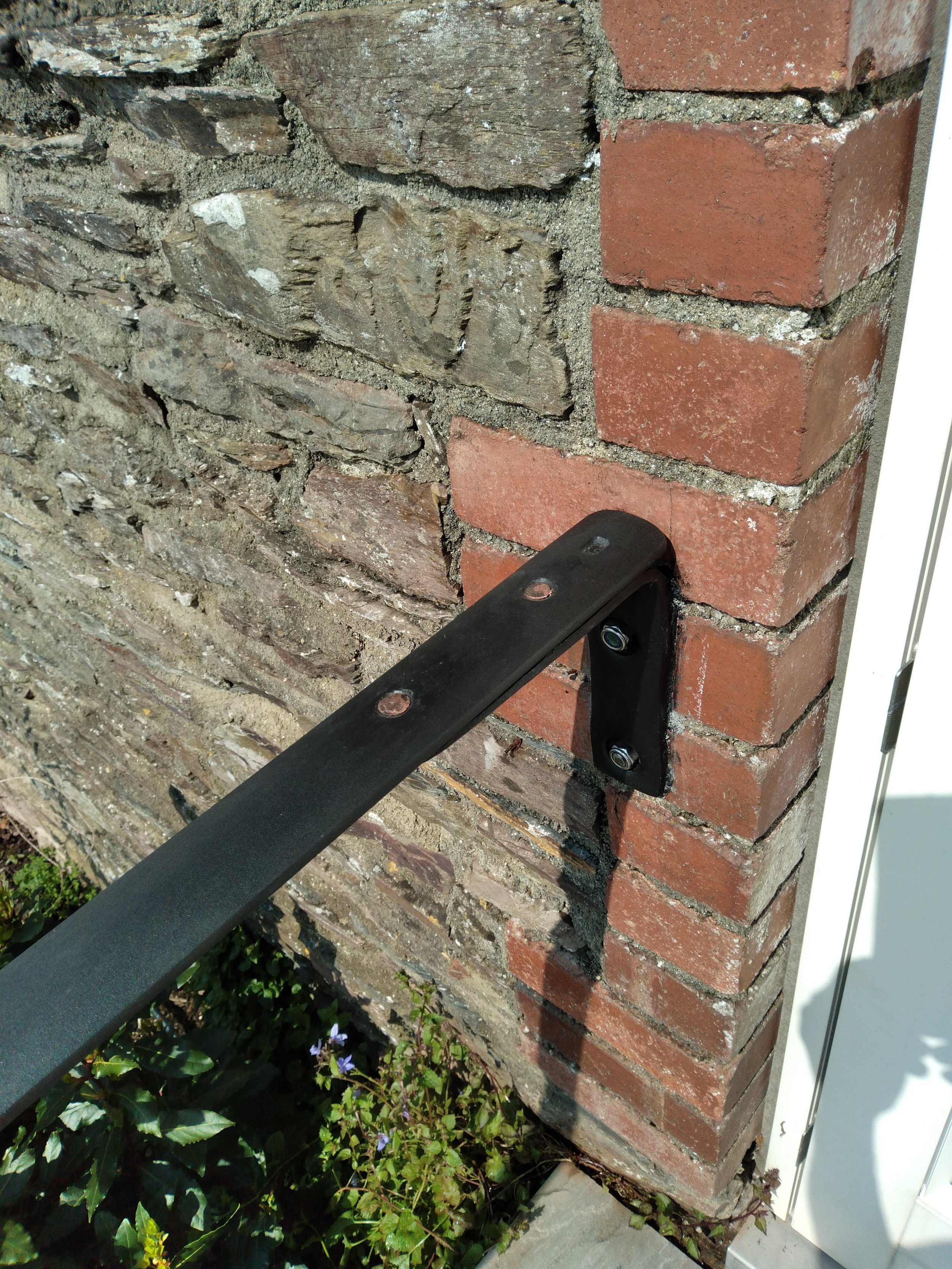 bozomzeal handrail wall fix.jpg