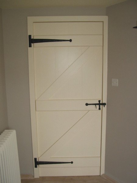 lavethan door2.jpg