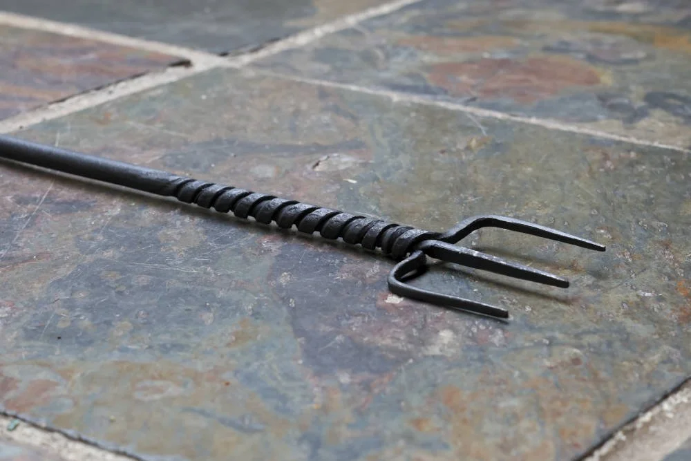 21 toasting fork fork end.jpg