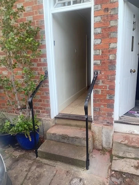 beaumont bldngs rails 1.jpg