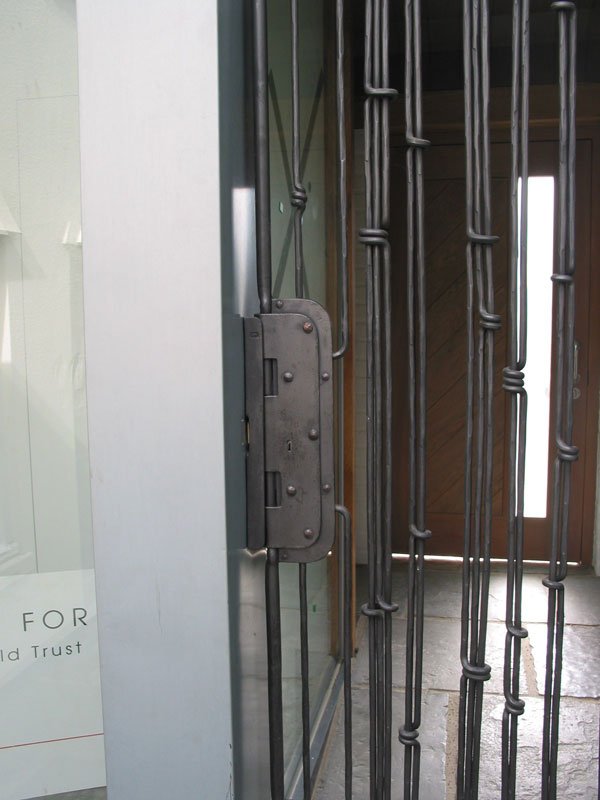 Gate lock detail