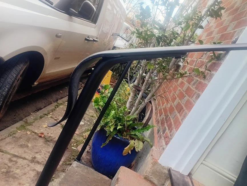 beaumont bldngs rails stanchion to rail detail.jpg