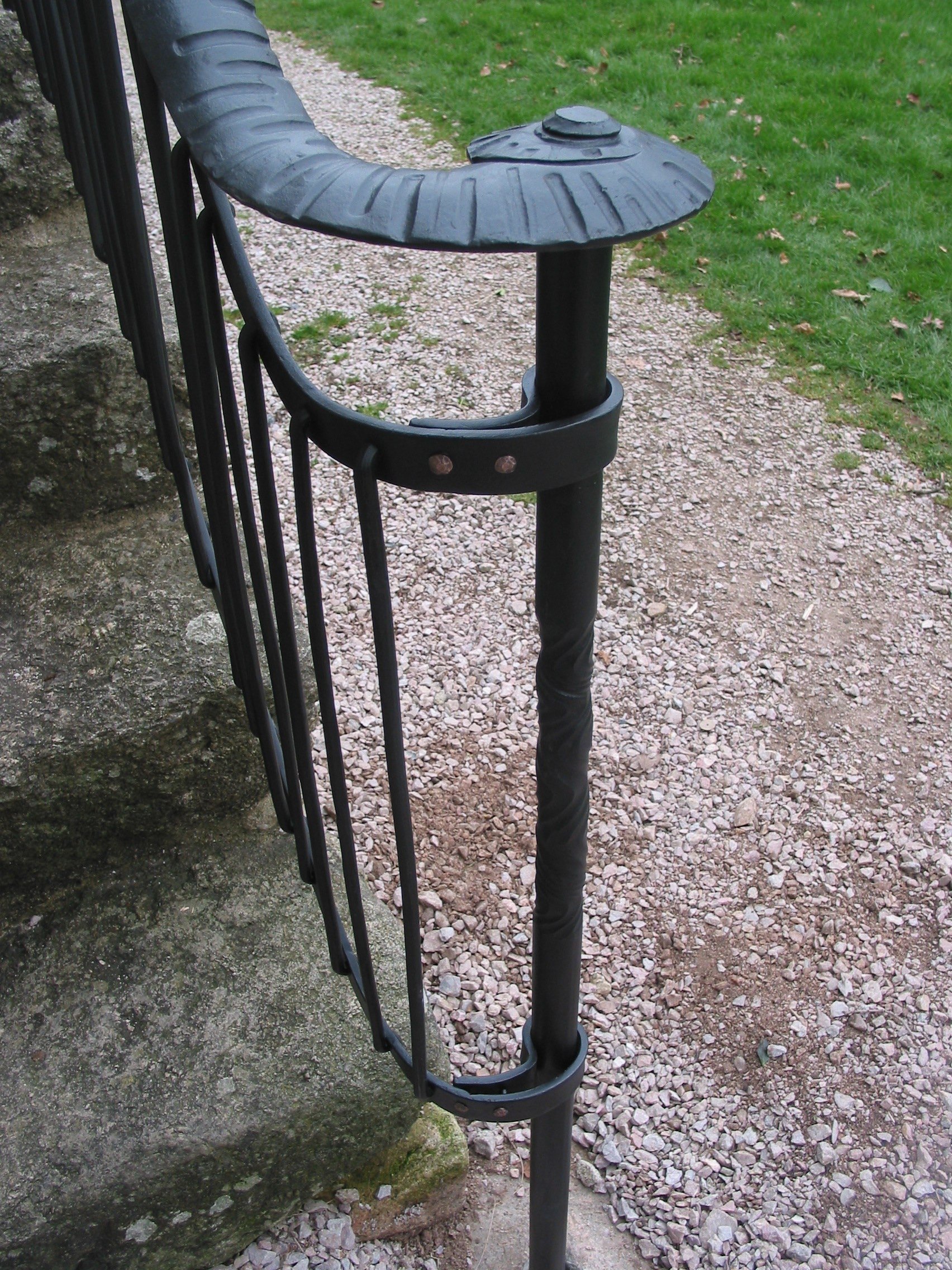 Connection of additional infill to existing stanchion and handrail