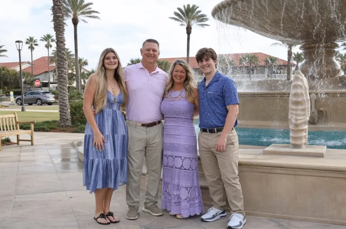 Happy Friday Everyone! 

#marchmadness #family #insurance #florida #pontevedra