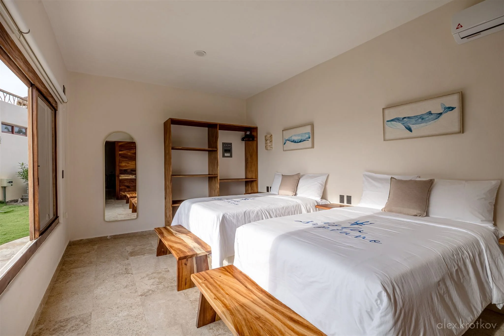 rooms1-3-isla-neptuno-puerto-escondido-alex-krotkov-0034_R6_11799-HDR_websize.jpg