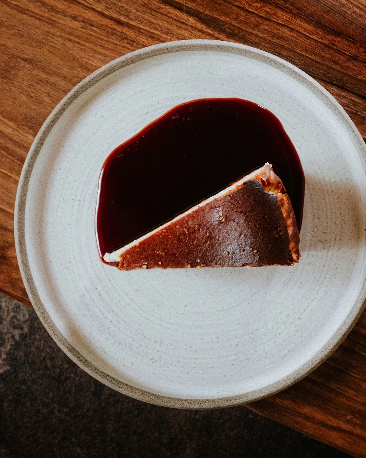 tökmagolajos baszk sajttorta szőlőredukcióval