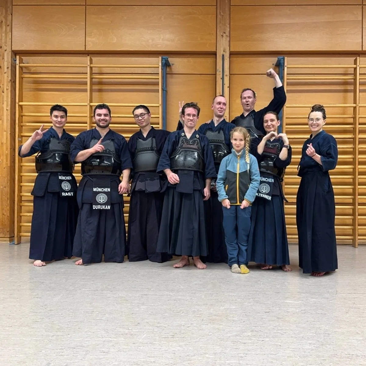 Kendo Augsburg interkommunal und international - #ichwerdverr&uuml;ckt mit G&auml;sten aus Friedberg, Mering und San Francisco.