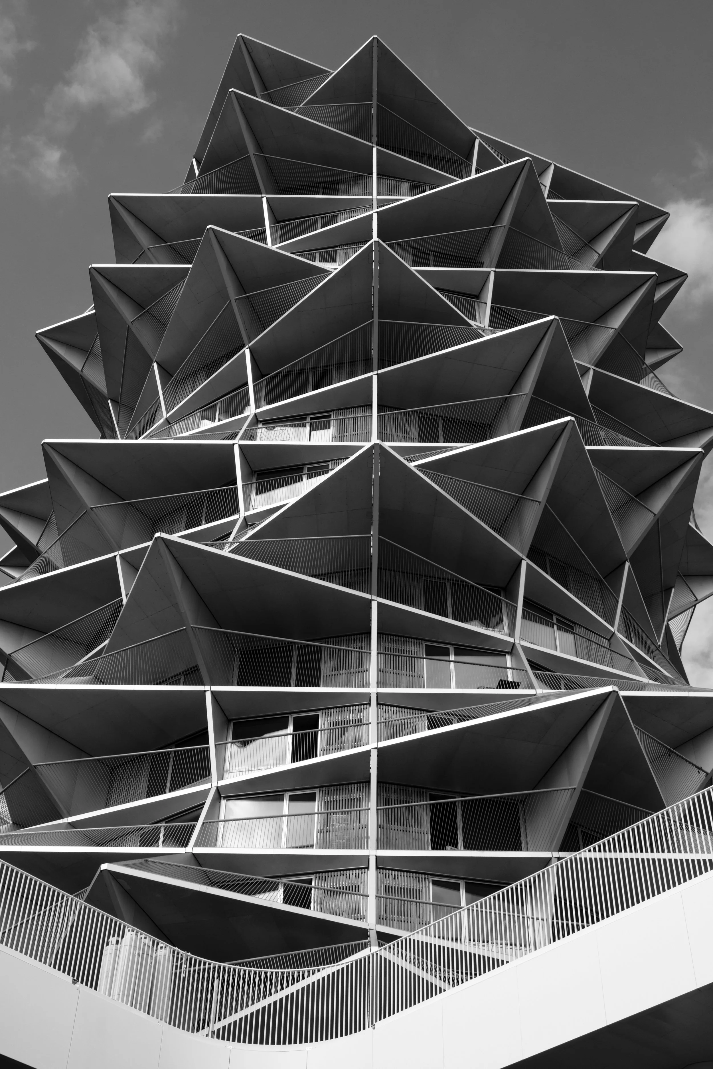 Momento Portfolio 2024 0003.jpg