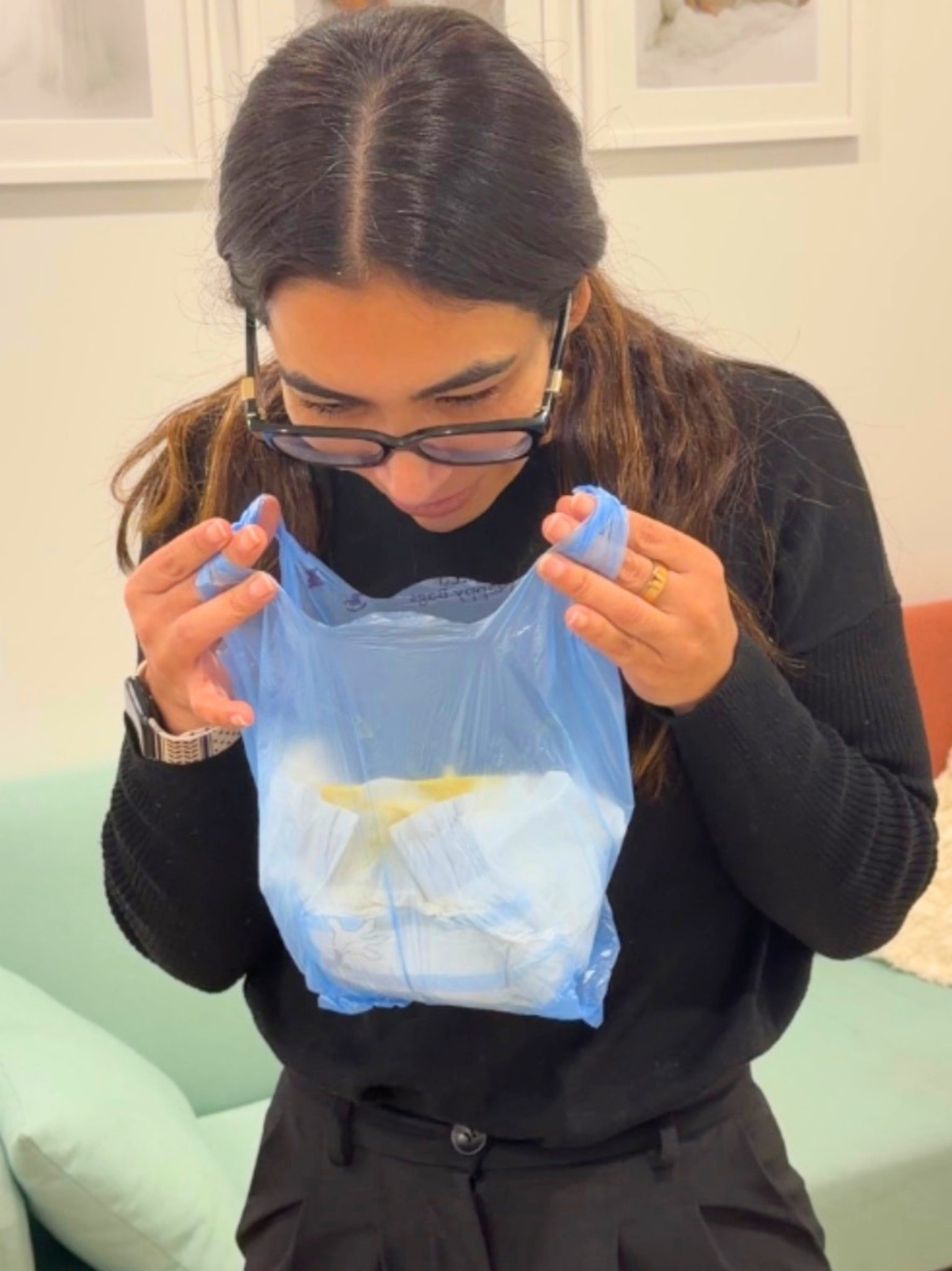 Is My Breastfed Baby's Poop Normal? What It Should Look and Smell Like