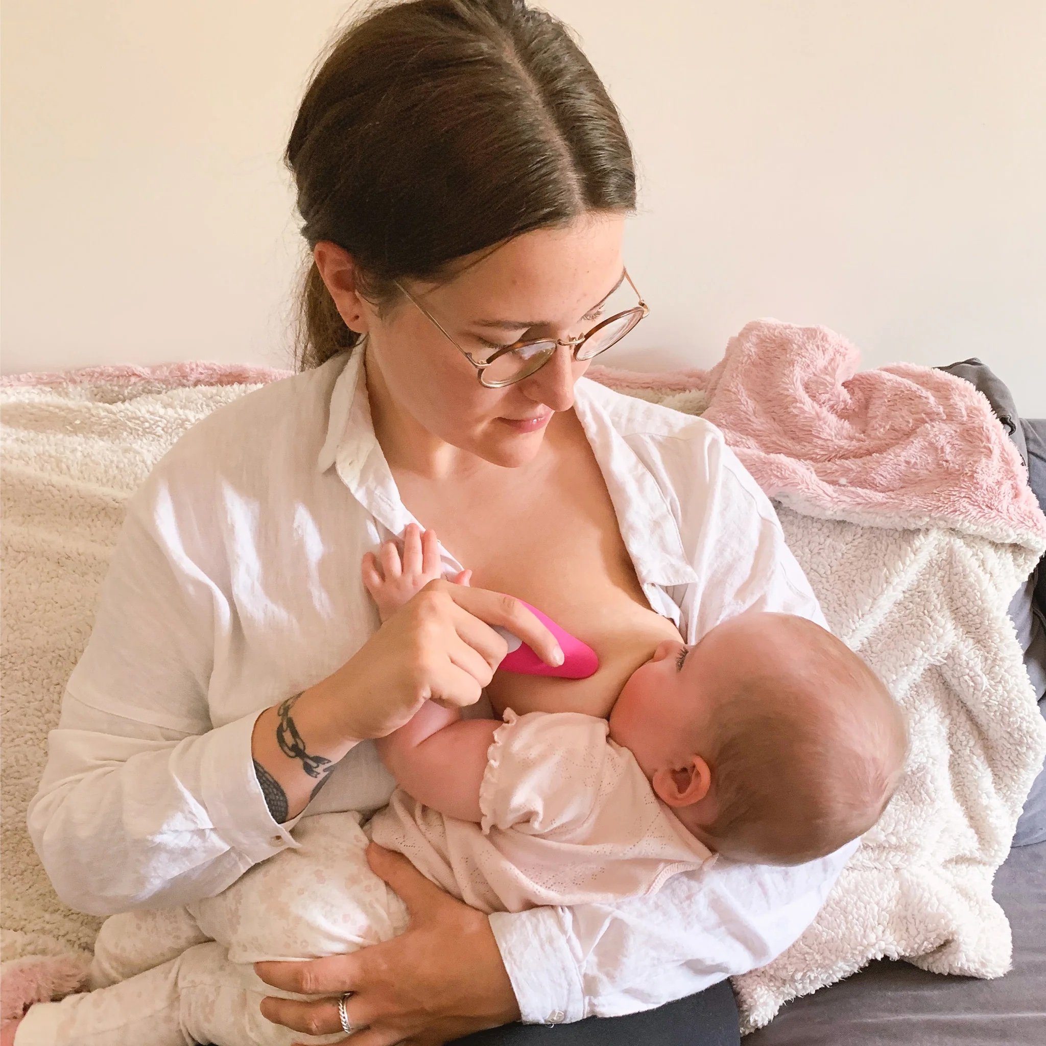 lavie-lactation-massager-for-clogged-ducts.jpeg.jpeg