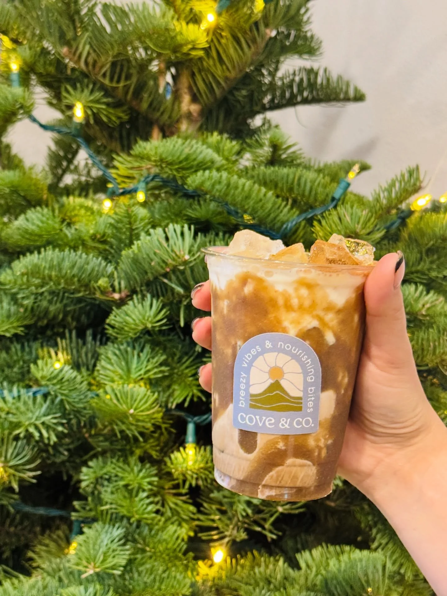 meet our newest holiday treat: a house-made caramelized banana syrup that tastes like warm, cozy magic in a cup. this one&rsquo;s an iced banana foster latte. ✨