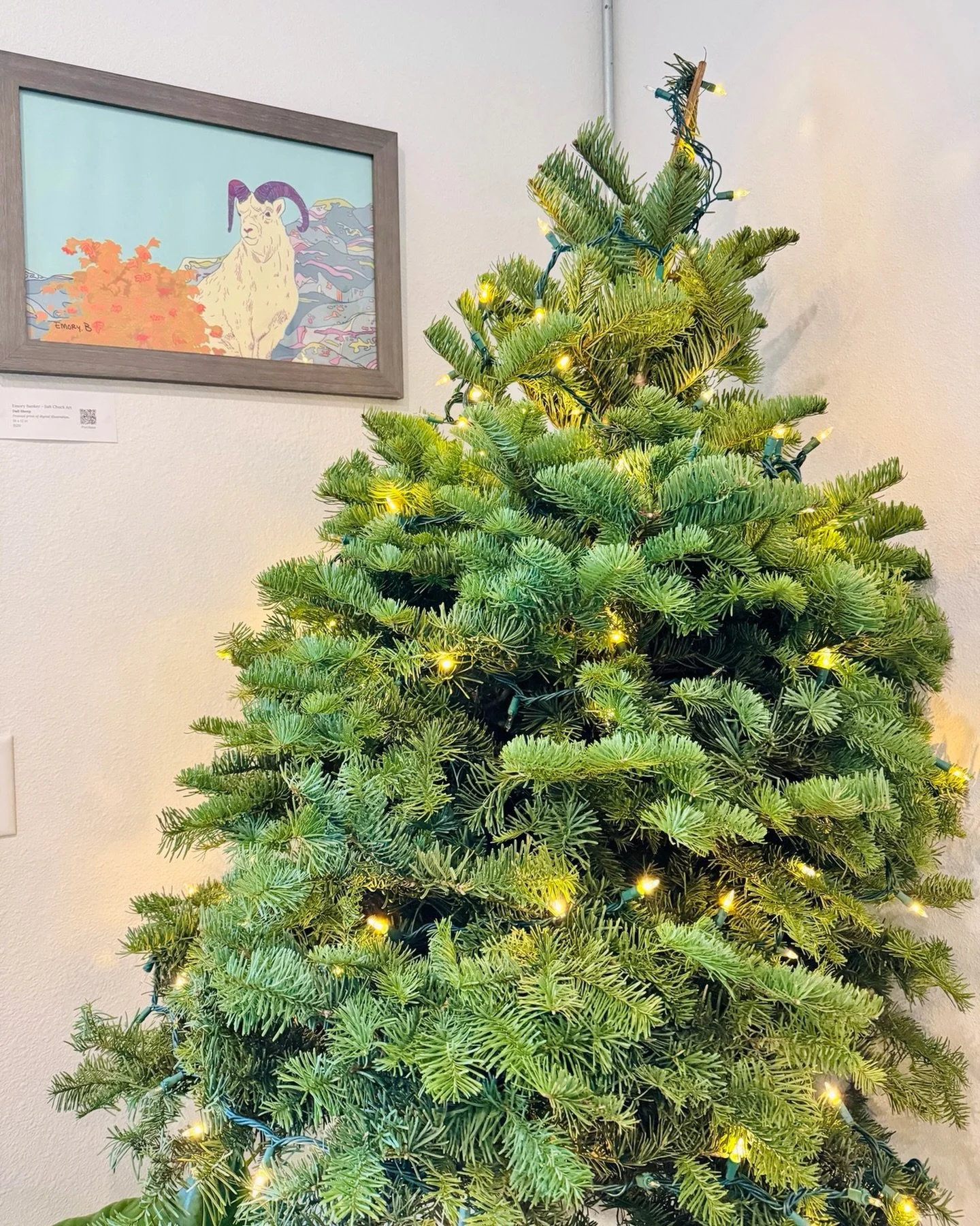 happy christmas eve 🤍
we&rsquo;re closed for the holidays, but we&rsquo;re thinking of you and feeling extra grateful for this community we get to be part of.
sending love and warm holiday wishes ✨🎄