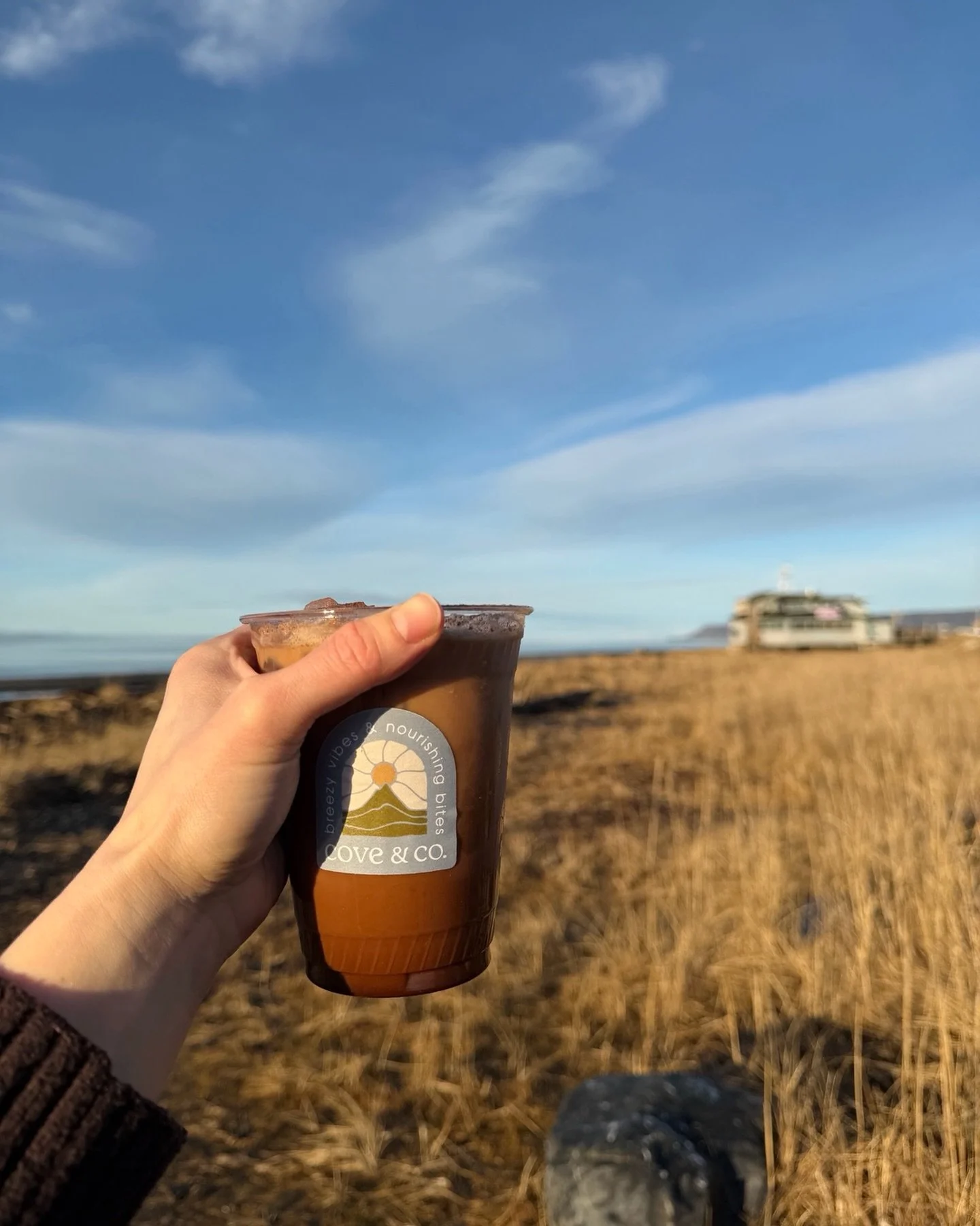 the perfect day for a beach walk, your favorite drink, and some bread pudding 🤤