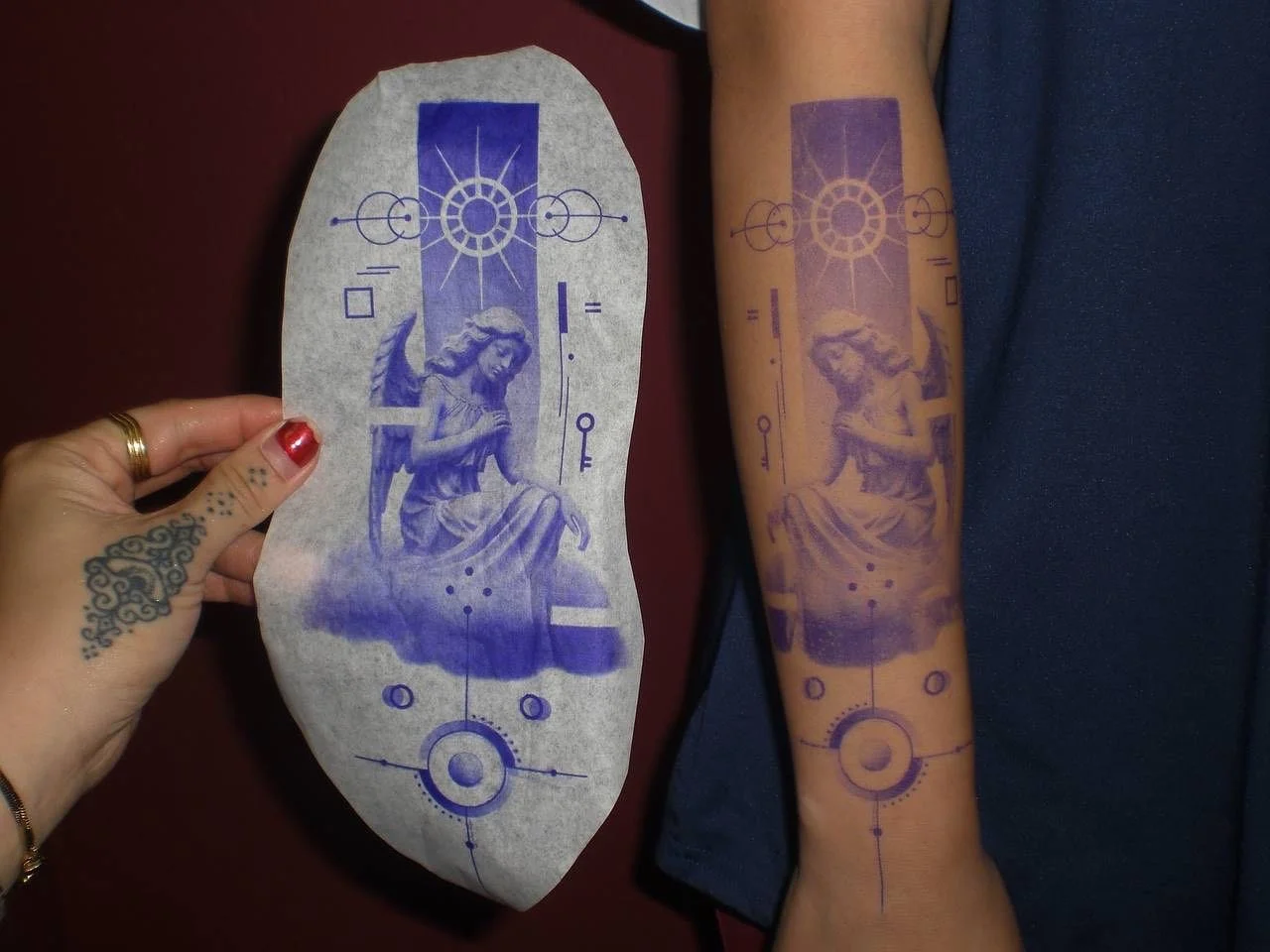 Walk in for a FREE CONSULTATION! 

Having a face to face consult is always so helpful for us artists, as it lets us study each body and placement closely. We enjoy having conversations about what you like, what we can do and ultimately how we can tra