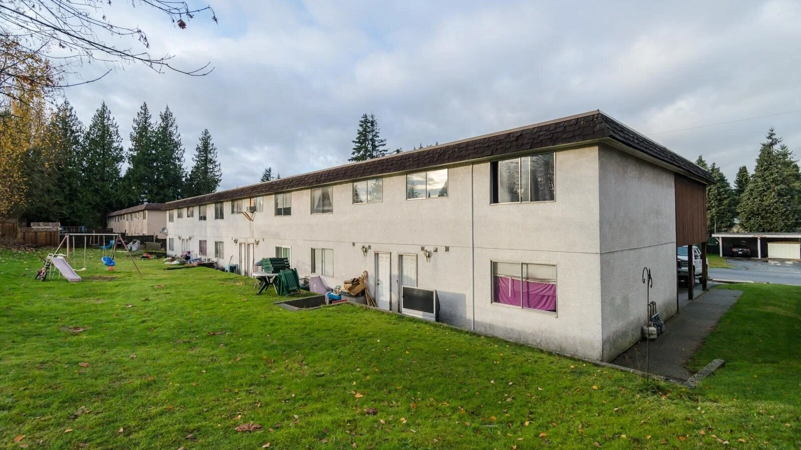 33330+Westbury+Ave%2C+Abbotsford+-+Back.jpg