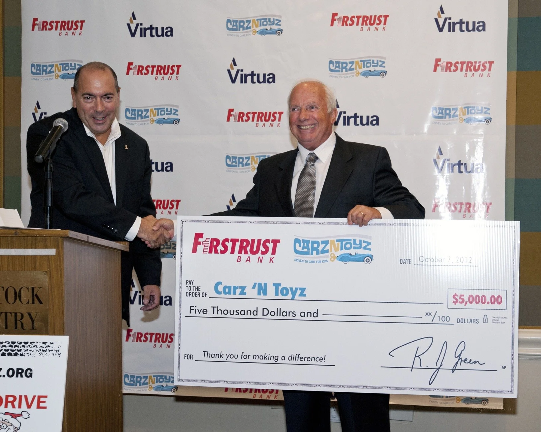 Carz-N-Toyz_Fundraiser2012_8115.jpg