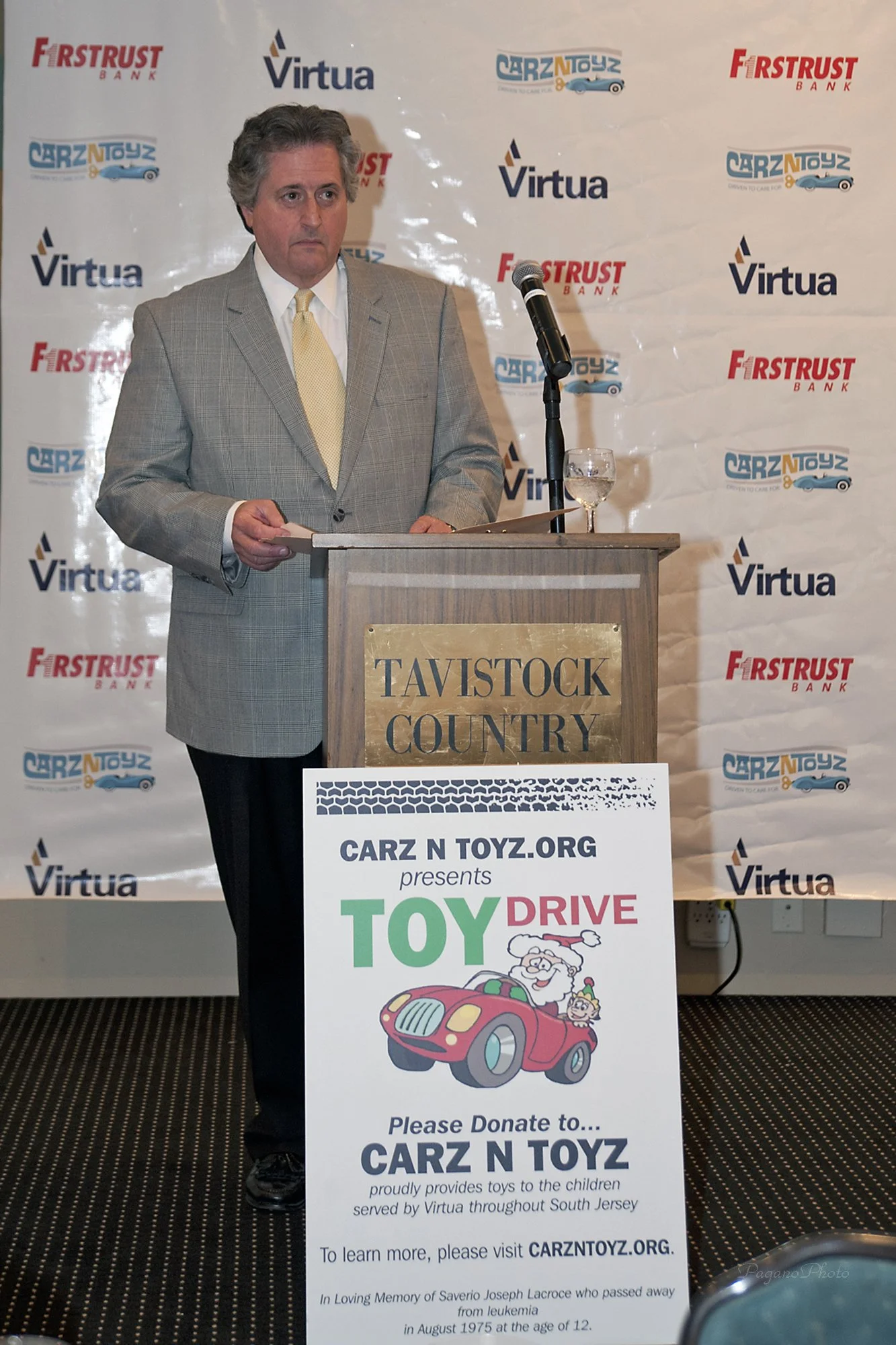 Carz-N-Toyz_Fundraiser2012_8080.jpg