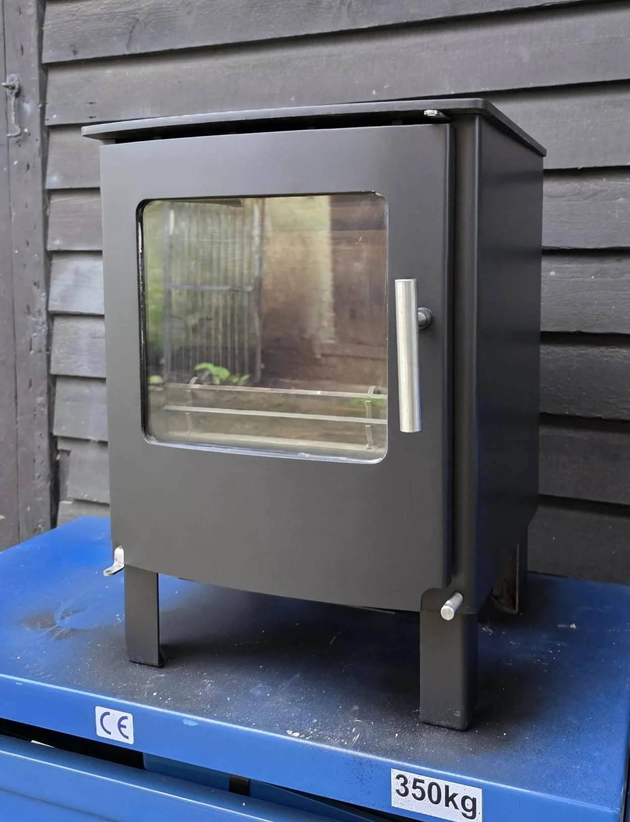 Westfire Series One - 5kw - Fully Refurbished - Satin Black W 410mm x H 570mm x D 410mm
