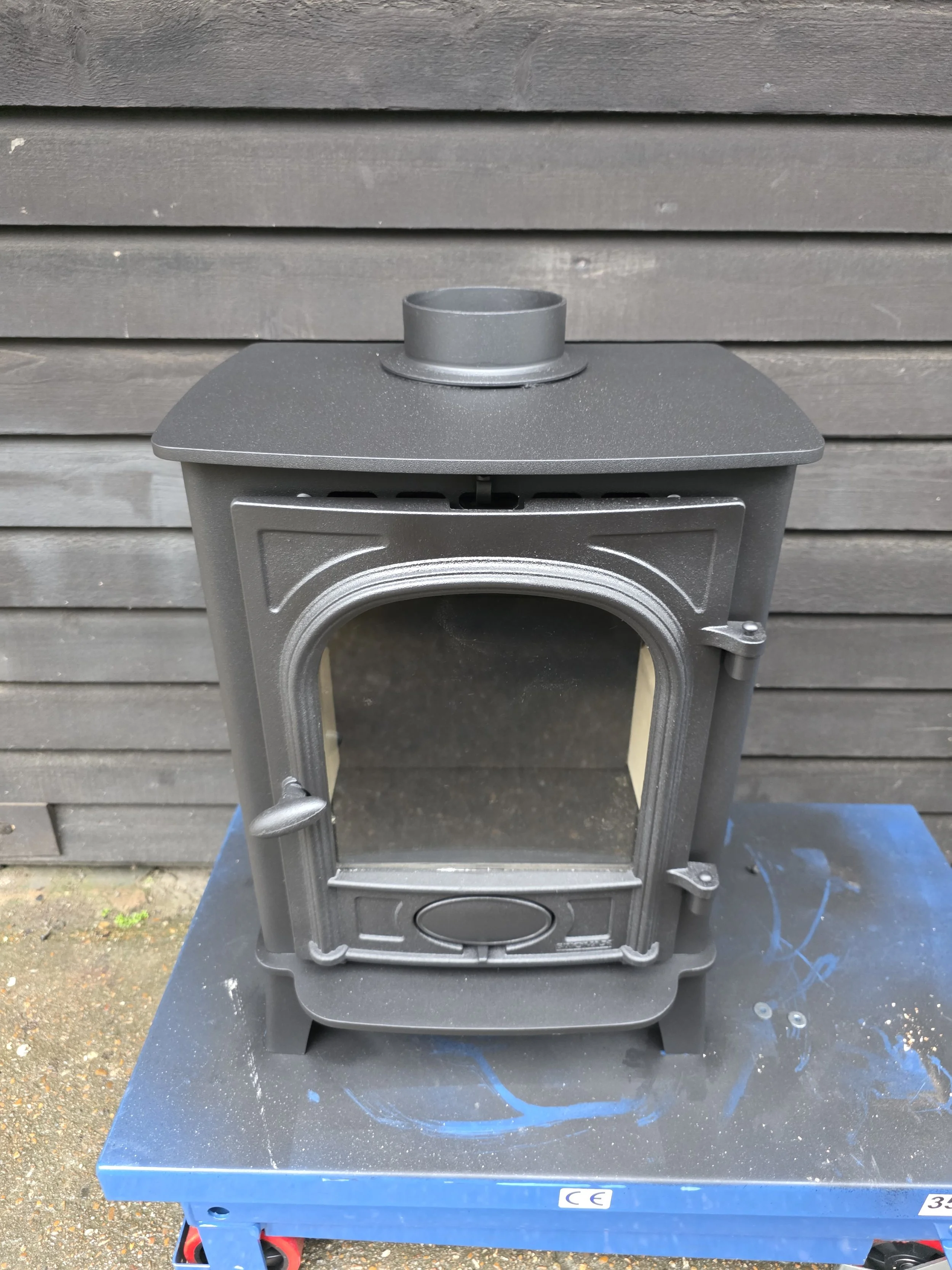 Stovax Stockton 6 - 6kw - Fully Refurbished - Satin Black Finish. W 456mm x H 609mm x D 380mm