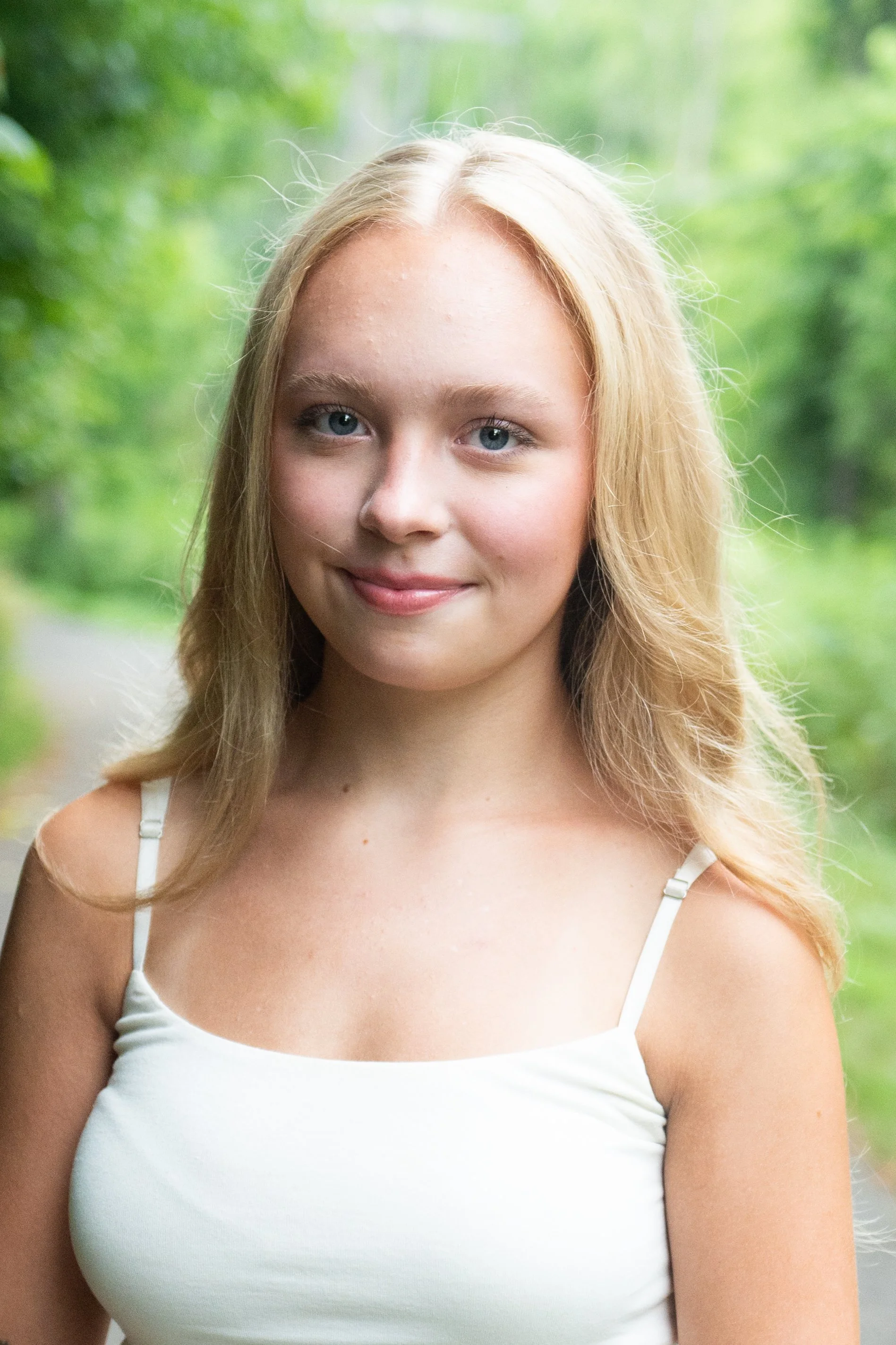 Melody Young's senior pictures (2026)