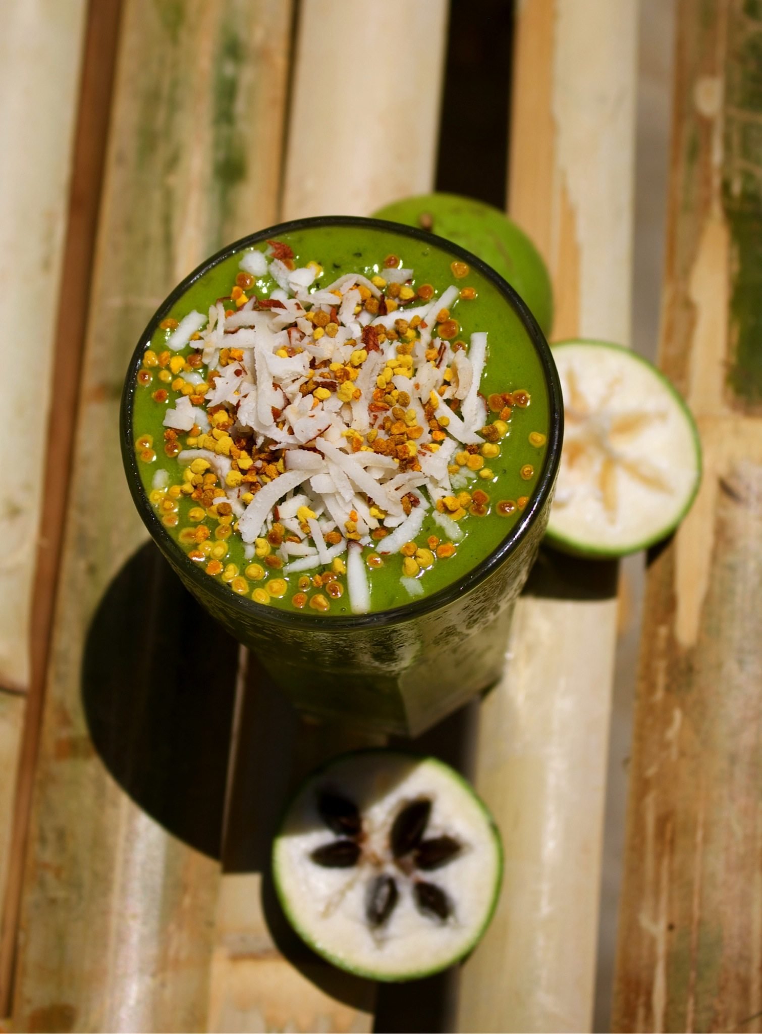 green_smoothie_2_naturalist_in_nicaragua.jpg