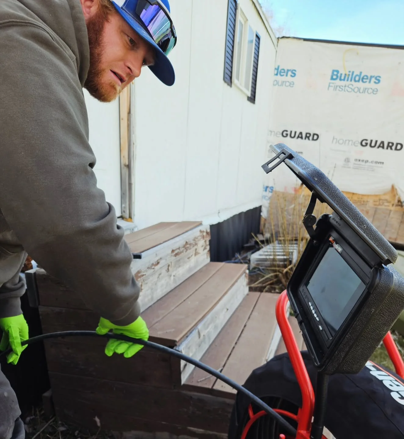 I smell a 💩 situation... stay tuned for the outcome 🫣

#septic #repairs #plumbingserviceandrepair #radtechservicesplumbing