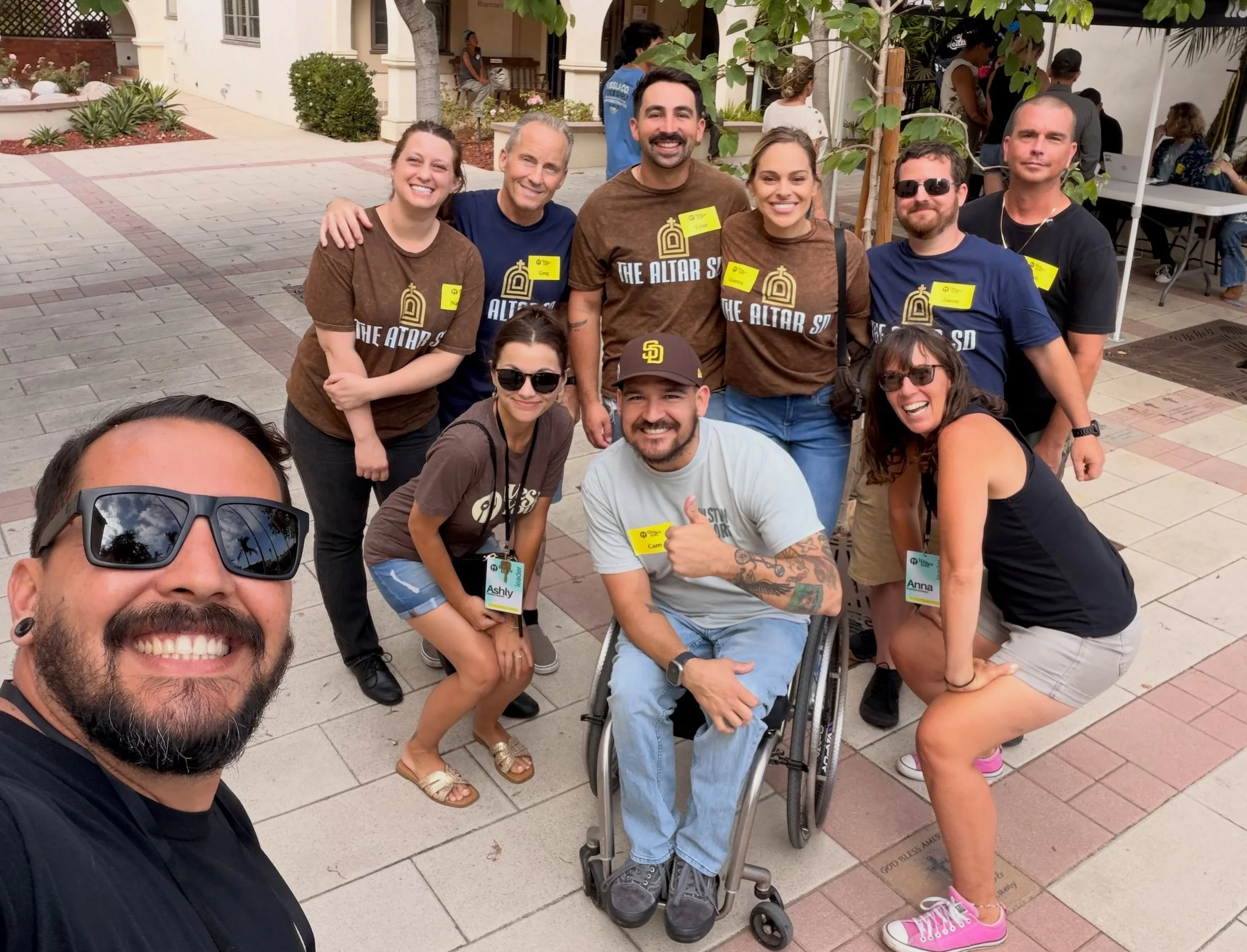 A community that serves together grows together.

#thealtarsd #weseeyousandiego #serve #love #family