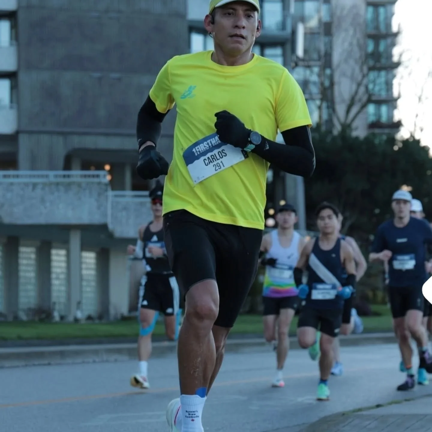 Runners Brew Kombucha
Brewed for the Long Run
We believe running is more than miles.
It&rsquo;s mornings before the world wakes up.
It&rsquo;s breath in cold air.
It&rsquo;s choosing hard things on purpose.
We believe recovery is sacred.
That what yo