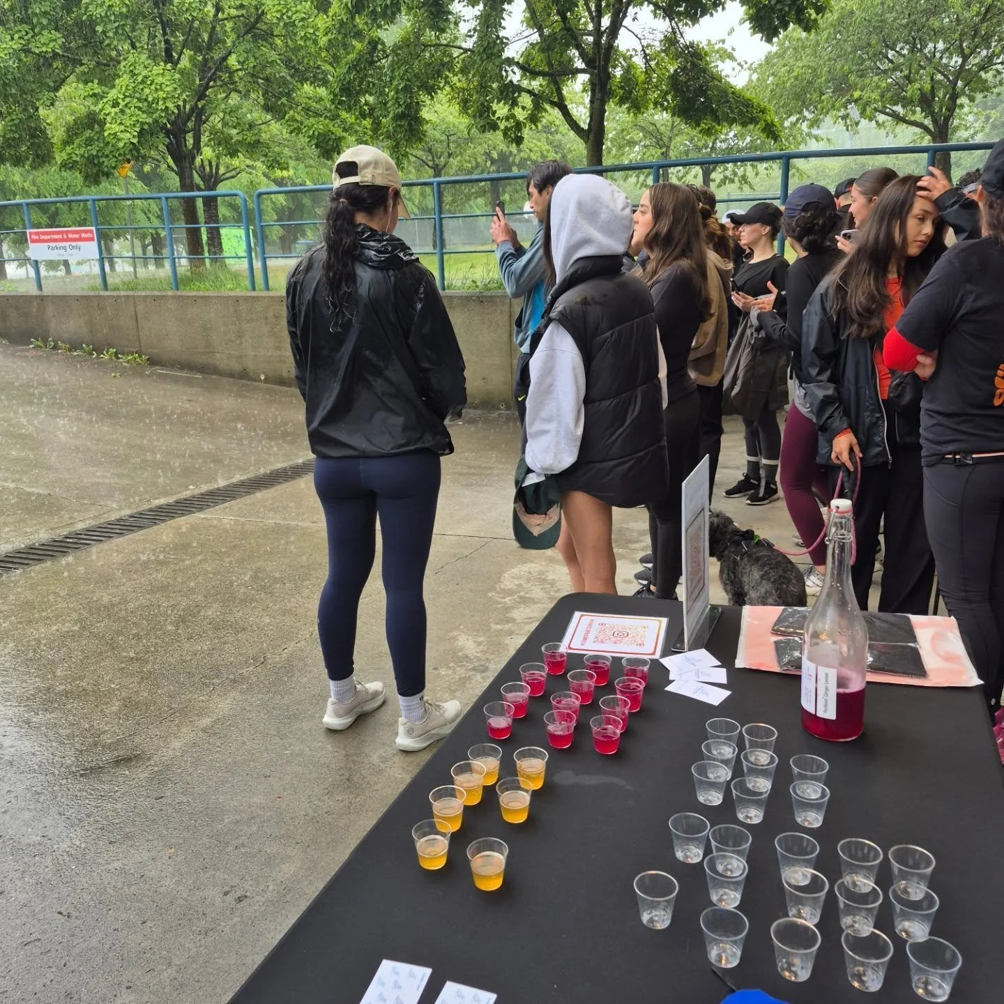 En colaboraci&oacute;n con @dsn.runclub 
#Kombucha #latinosenvancouver #sielnortefueraelsur #lifestyle #drinkhealthy