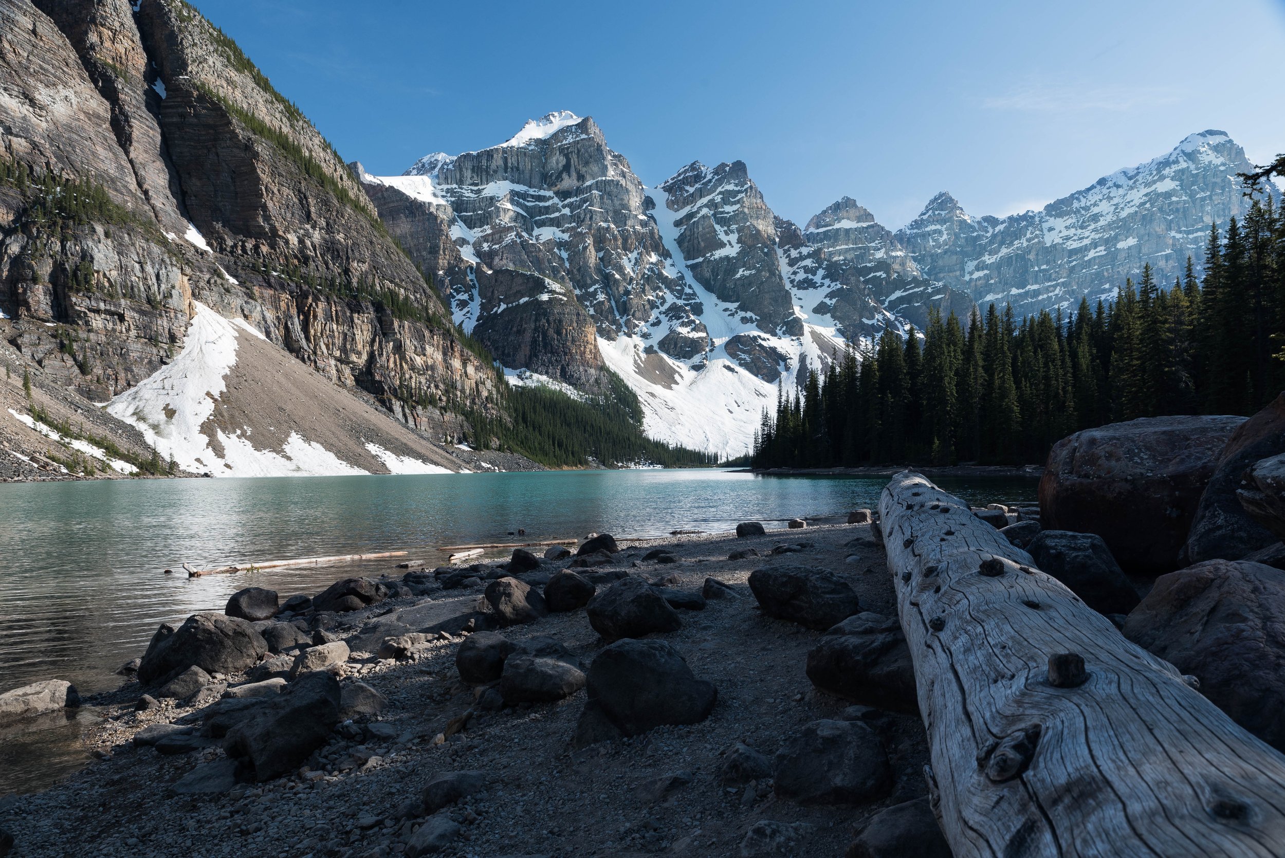 lake-4697441.jpg