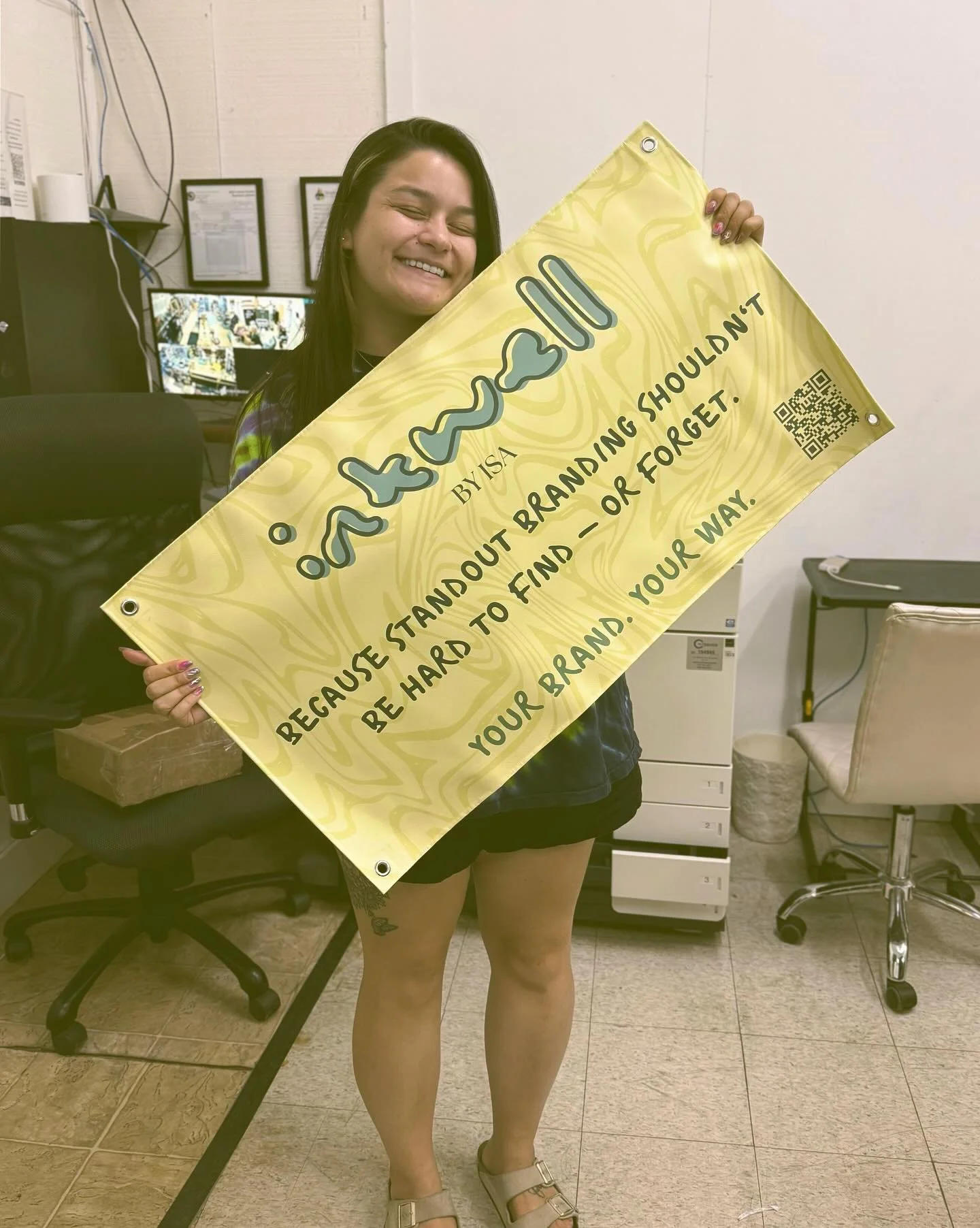 Small biz moment 🖤✨ From late-night edits to holding the first banner with my name on it—this is what “building a brand” looks like. And I’m just getting started.
