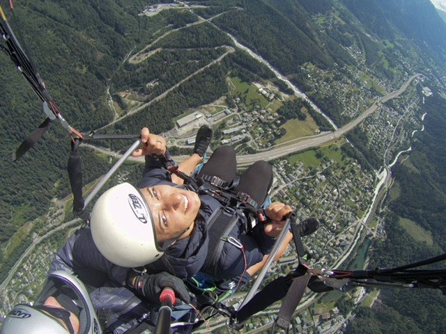 Saima Geelani paragliding across Mt Blanc France